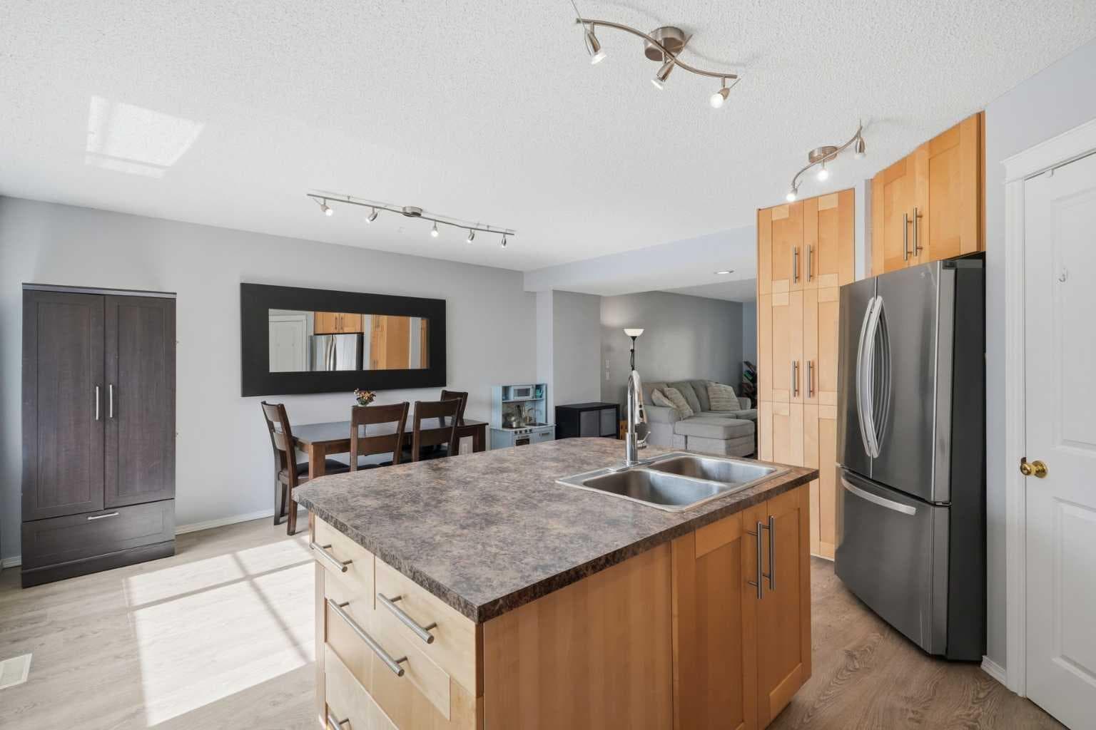 99 Prestwick Circle SE