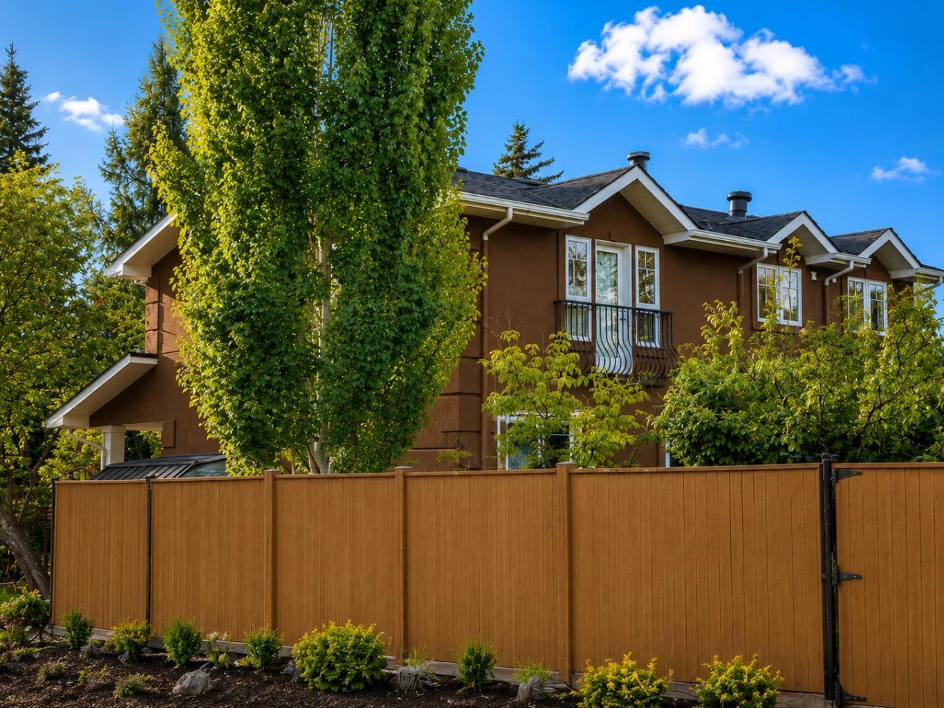 228 Willow Ridge Place SE