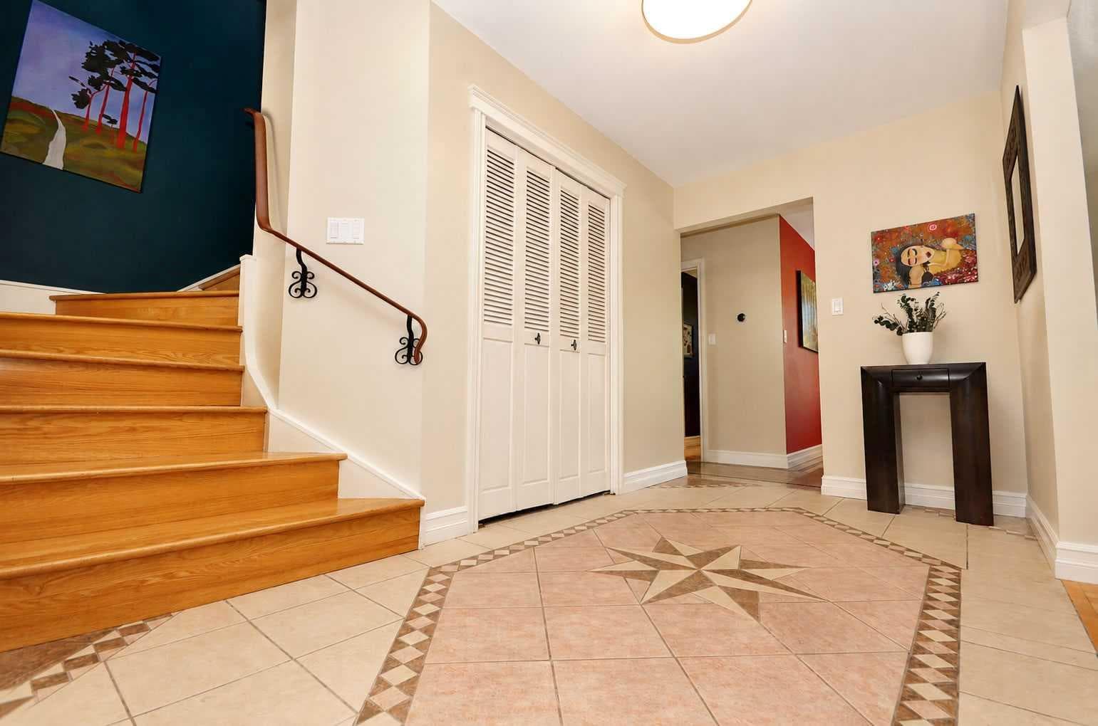 228 Willow Ridge Place SE