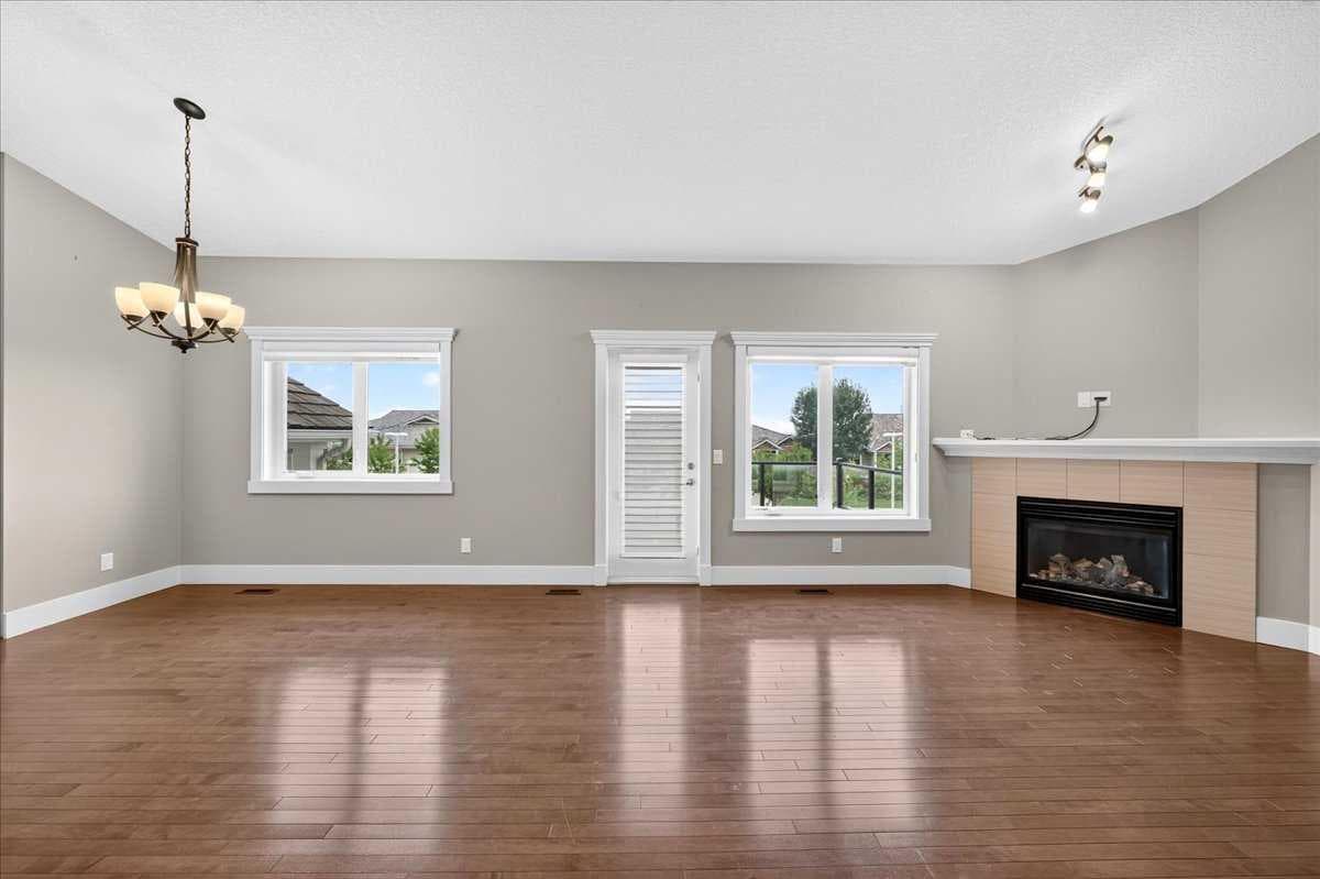 520 Rocky Vista Gardens NW