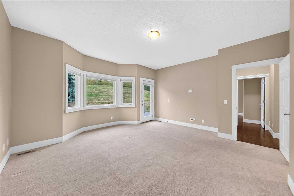 520 Rocky Vista Gardens NW