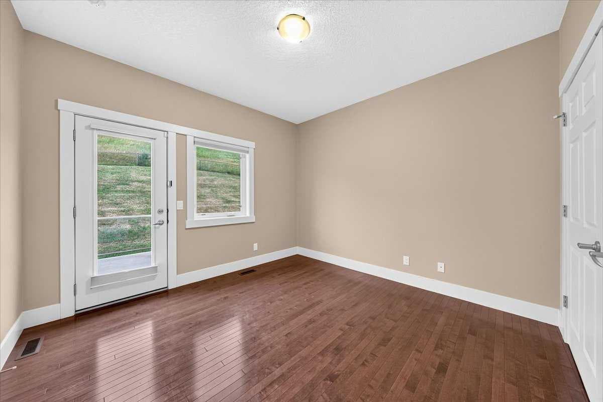 520 Rocky Vista Gardens NW