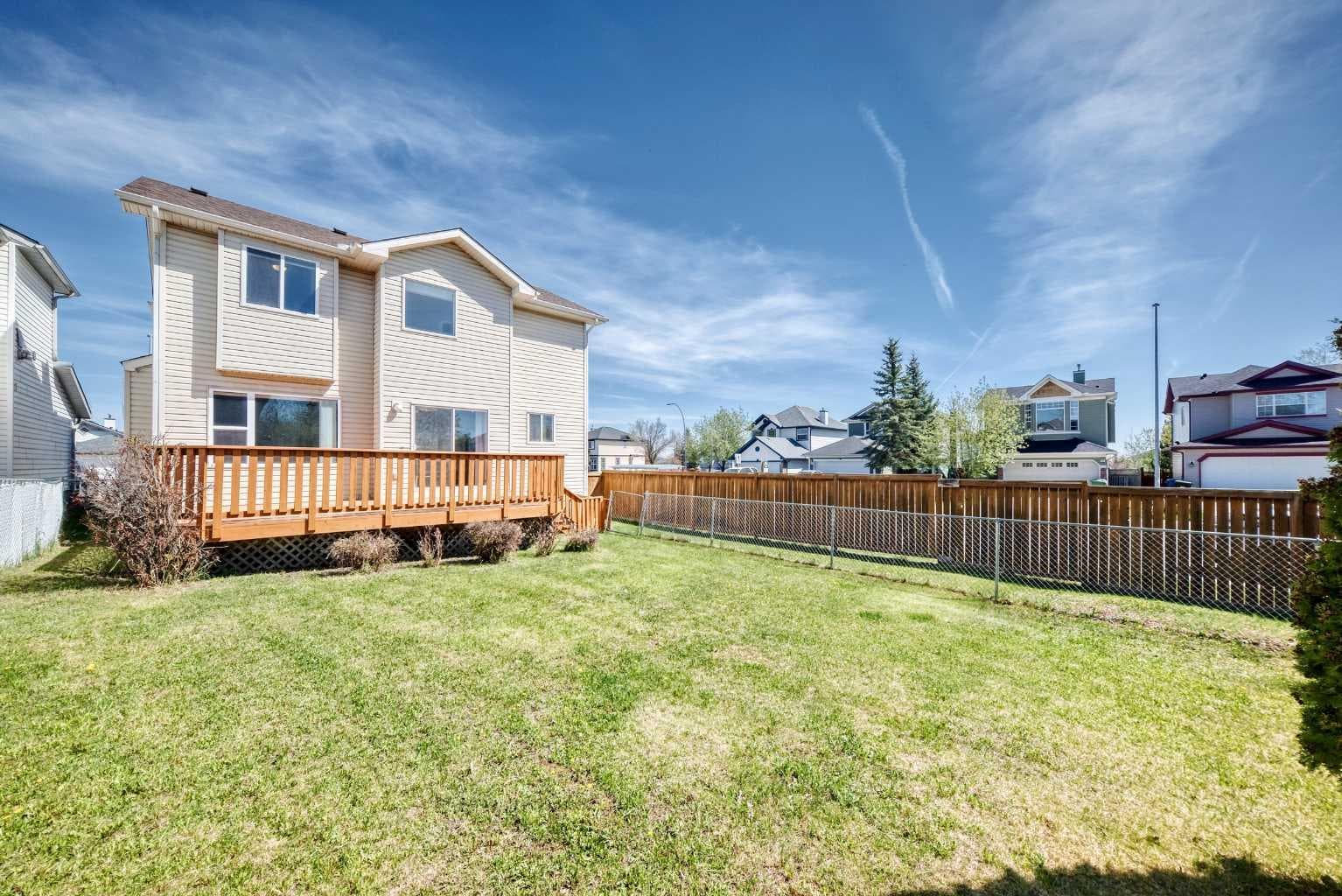 438 Bridlewood Place SW