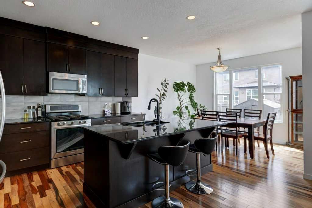 2203 Brightoncrest Common SE