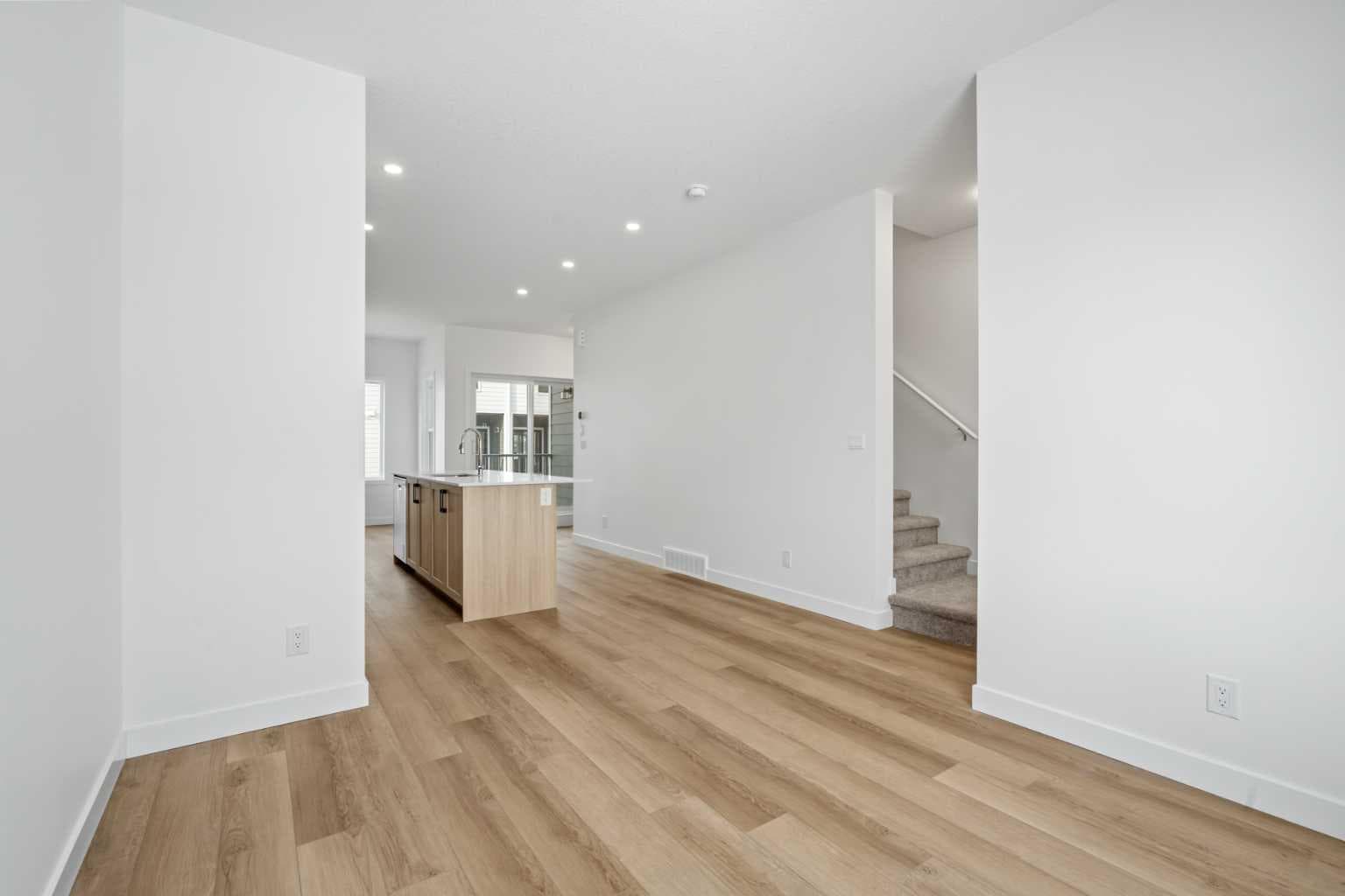 1306, 25 Wildwoods Court SW