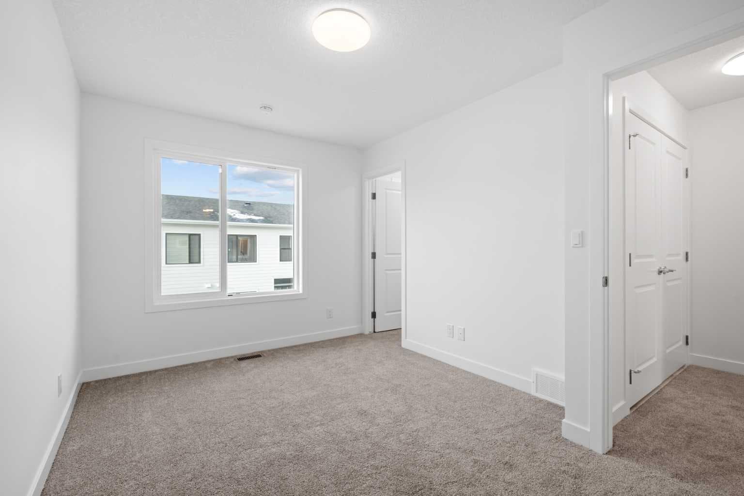 1306, 25 Wildwoods Court SW