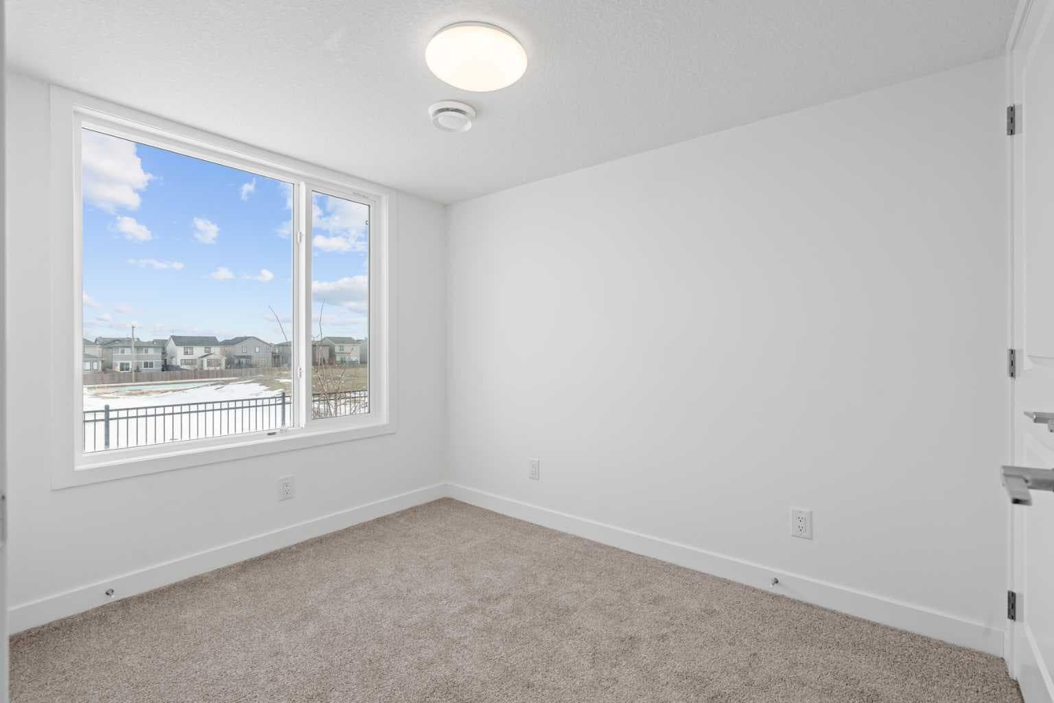 1306, 25 Wildwoods Court SW