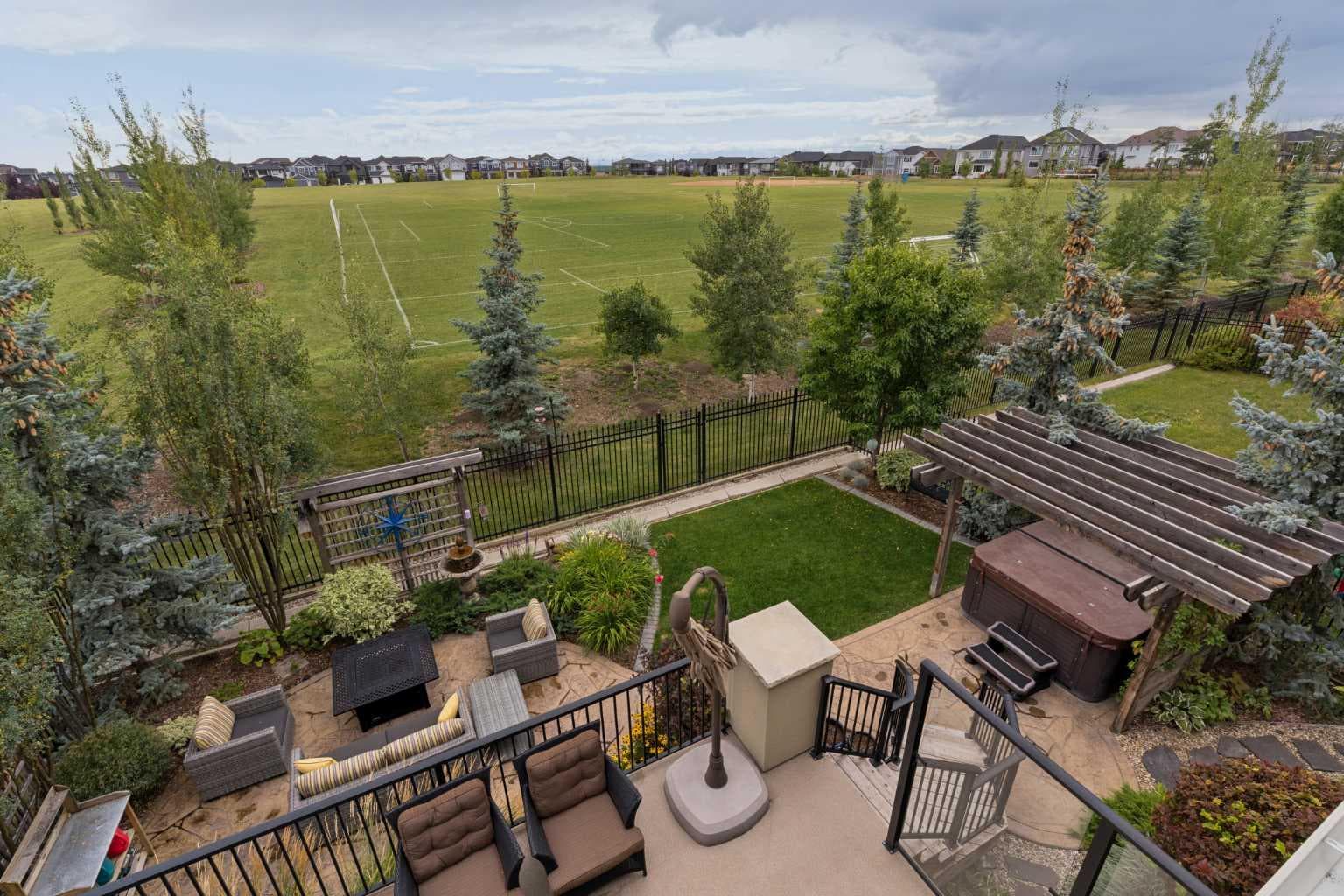 11 Aspen Summit Court SW