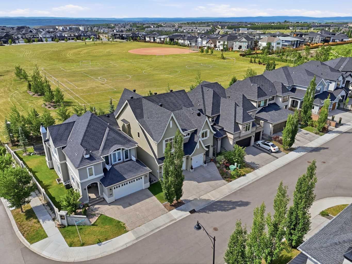 11 Aspen Summit Court SW