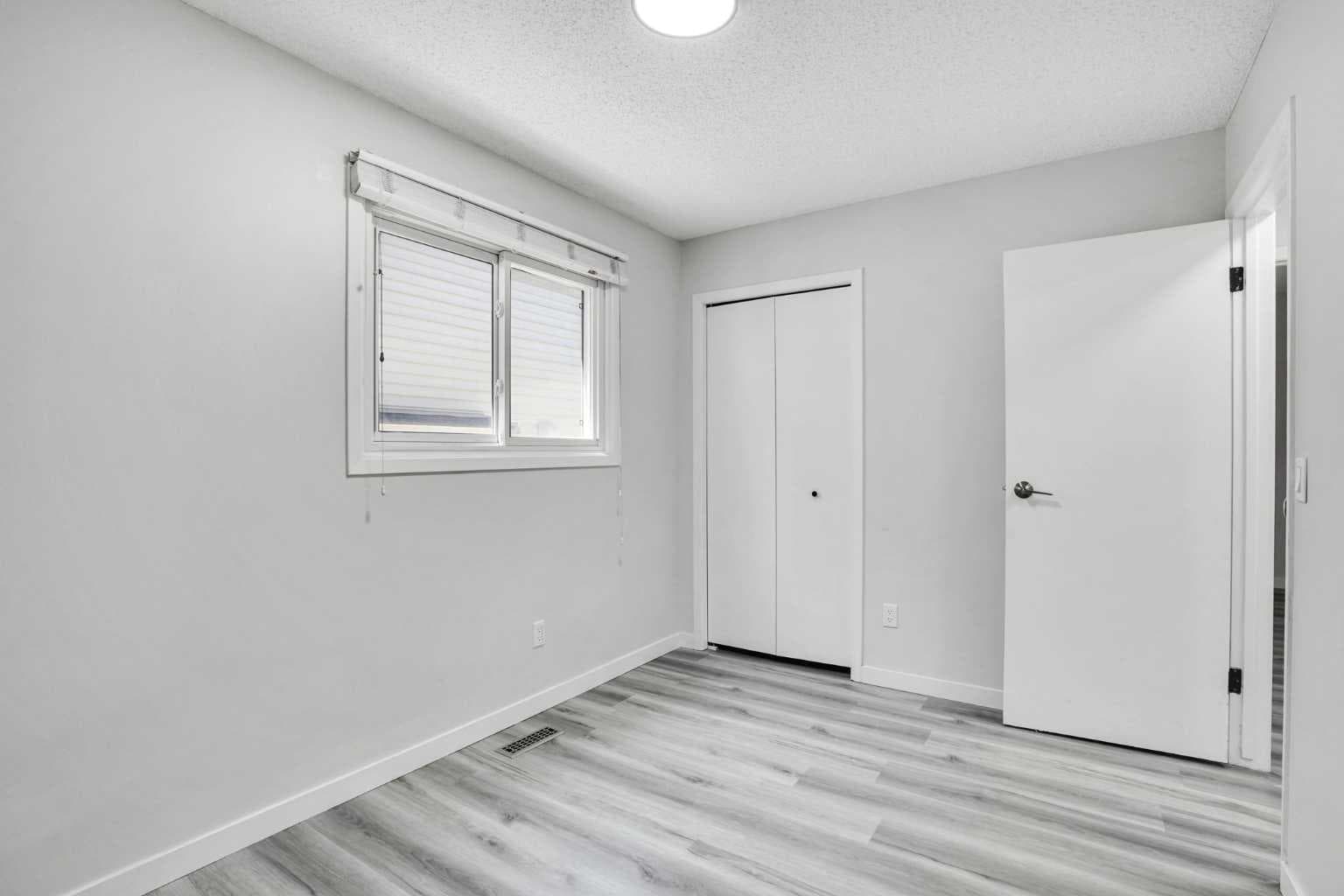 60 Whitaker Close NE