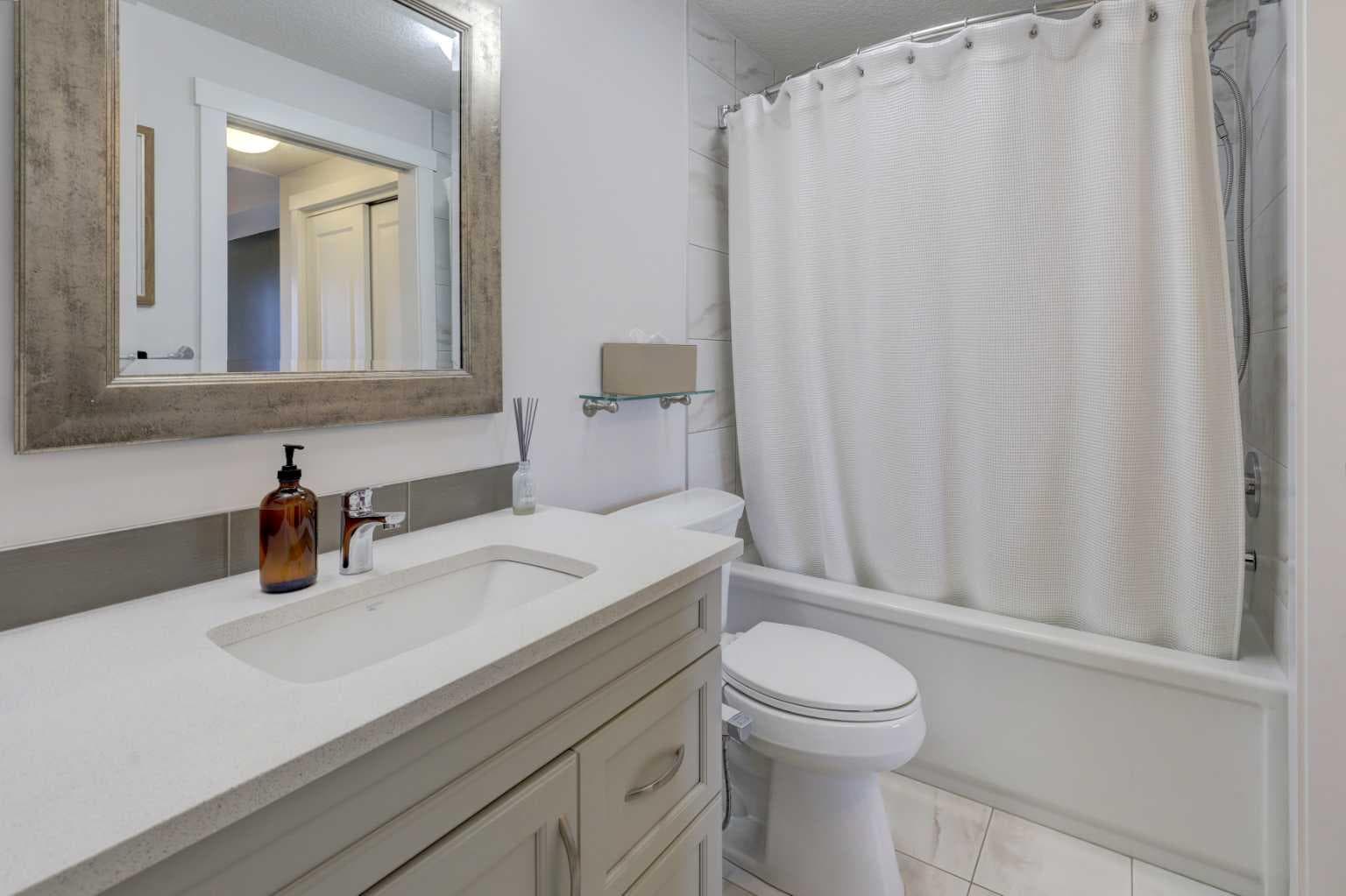 604, 32 Varsity Estates Circle NW
