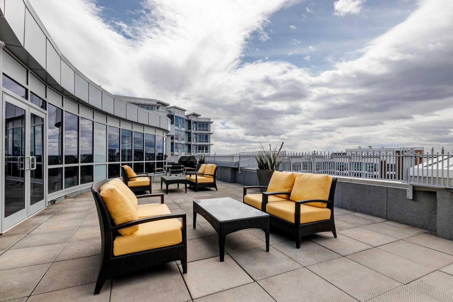 604, 32 Varsity Estates Circle NW