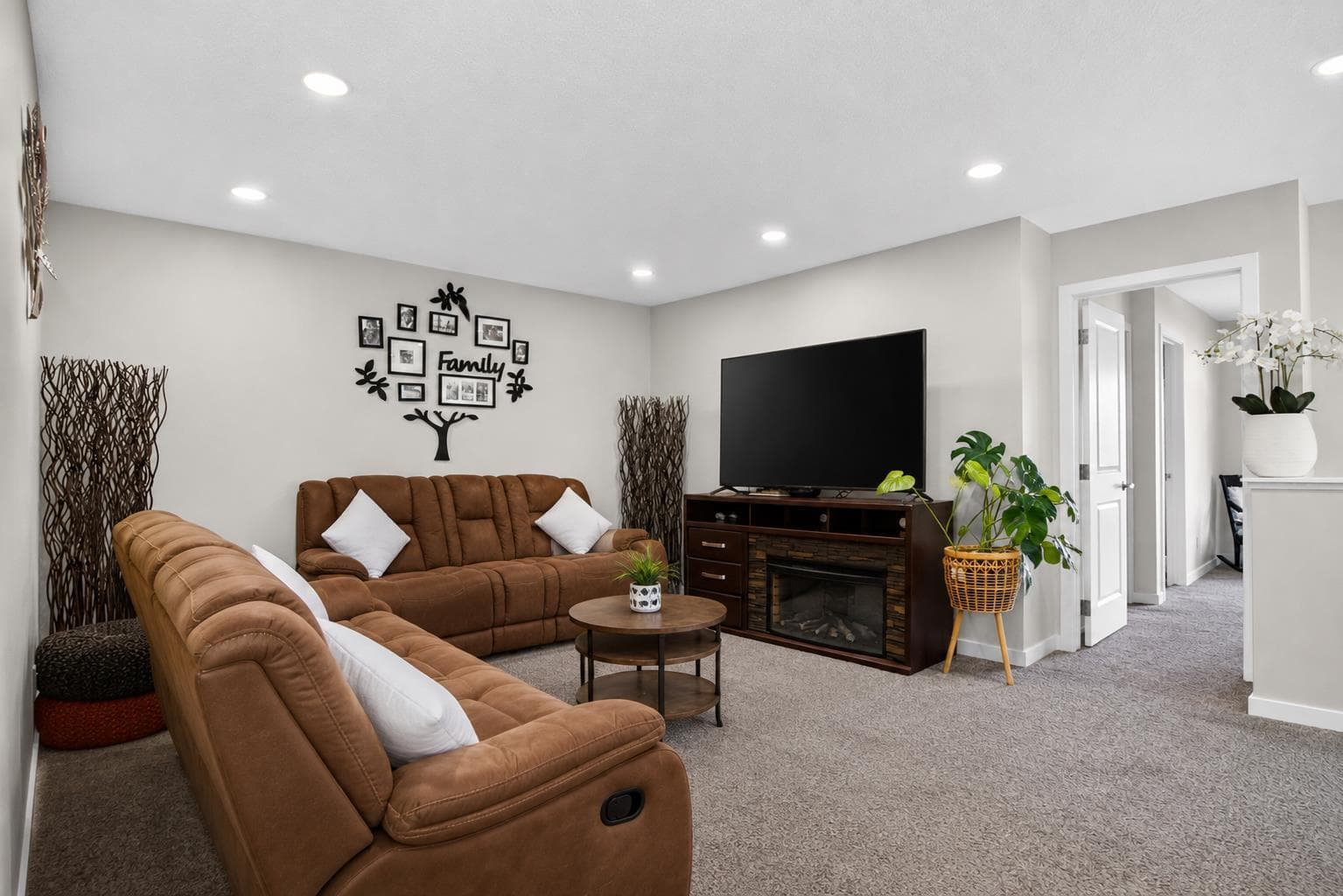 104 Homestead Close NE