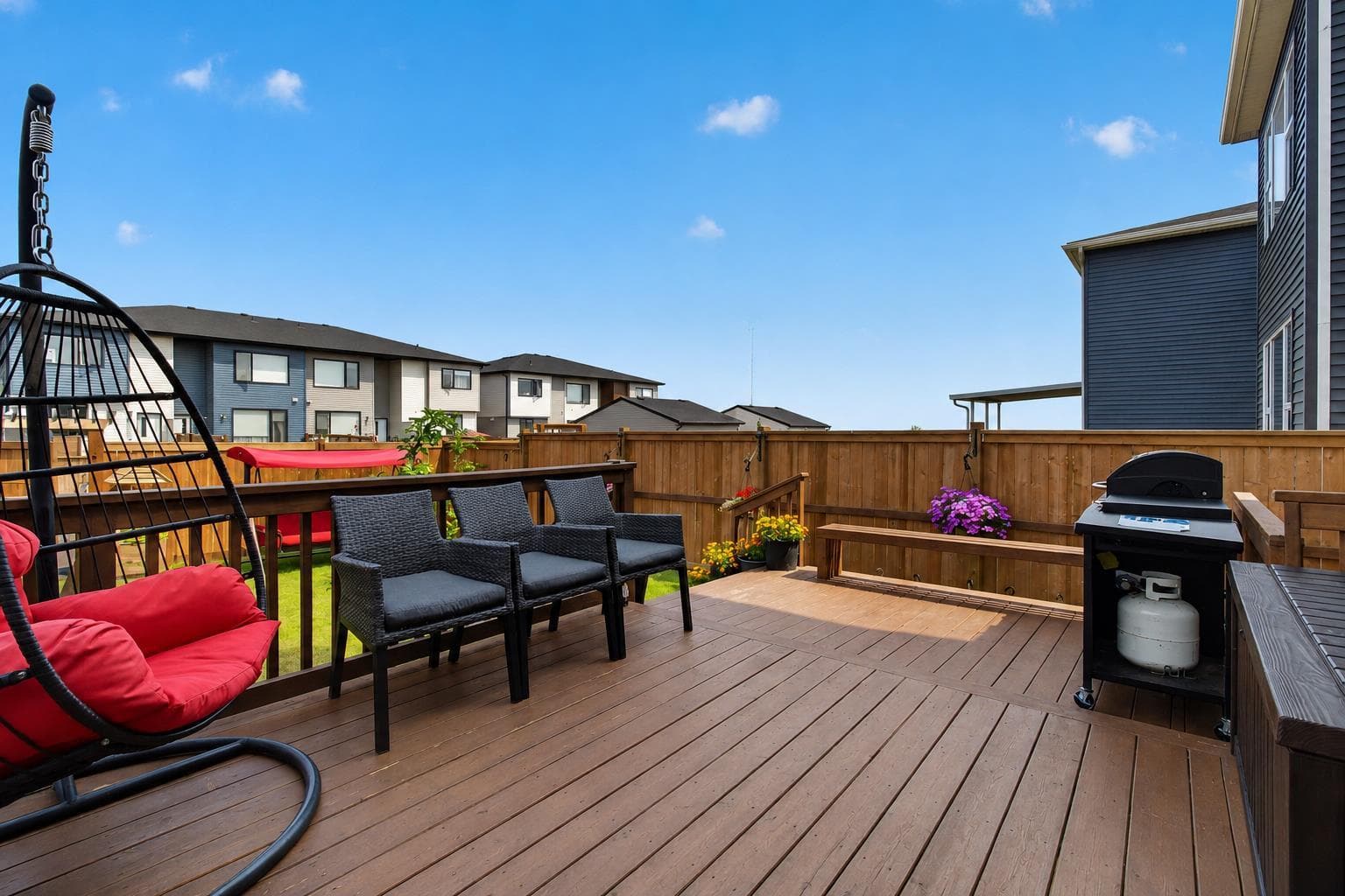 104 Homestead Close NE