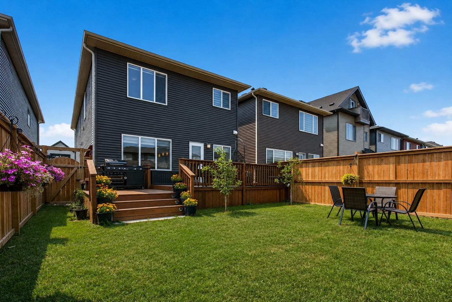 104 Homestead Close NE