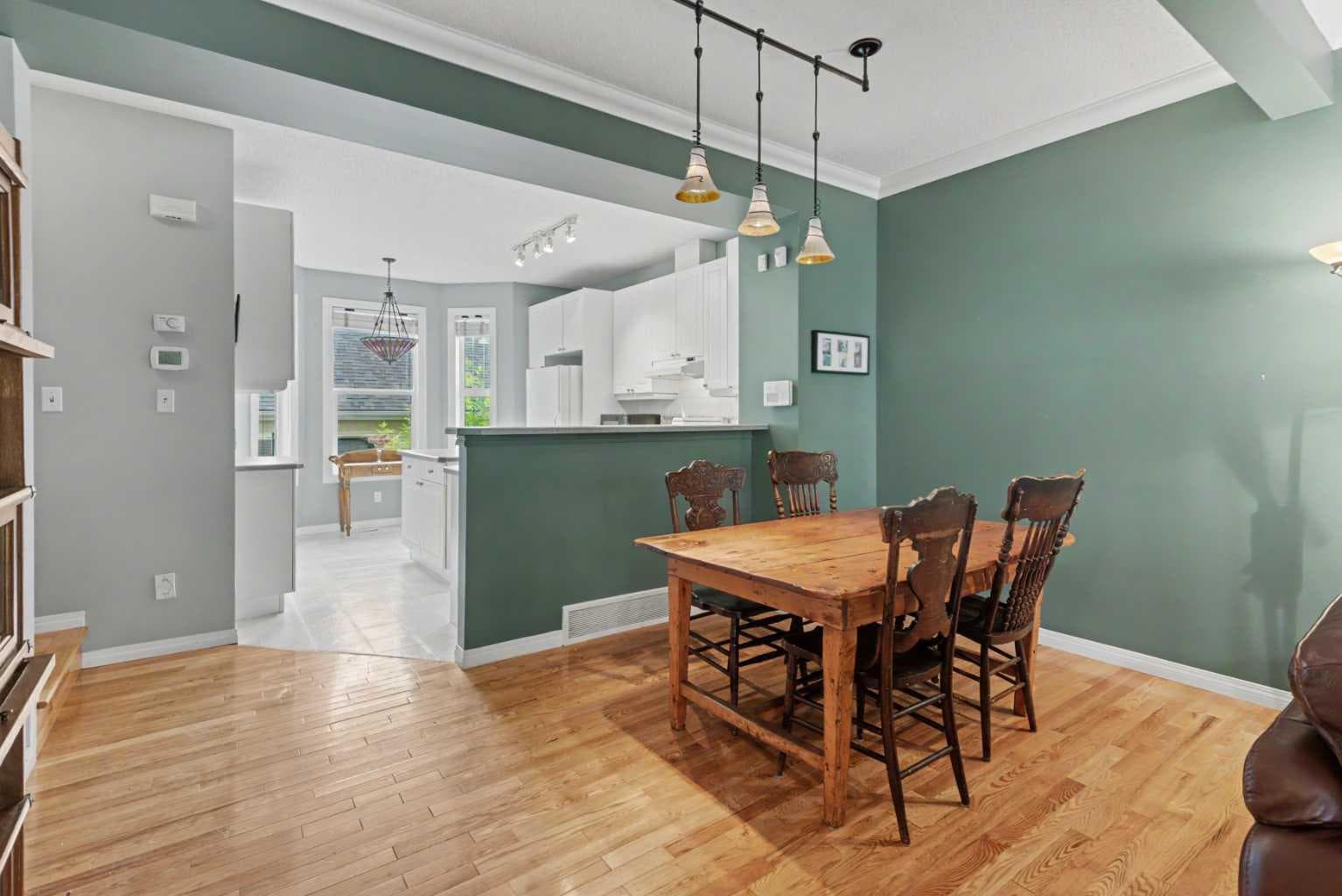 46 Prestwick Gardens SE