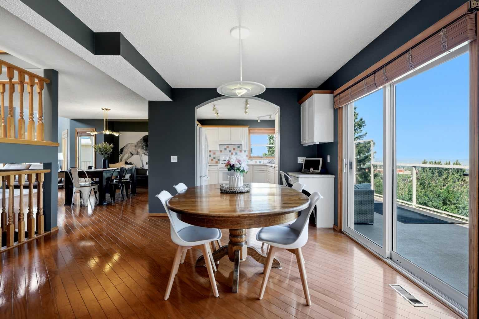 131 Edgebrook Circle NW