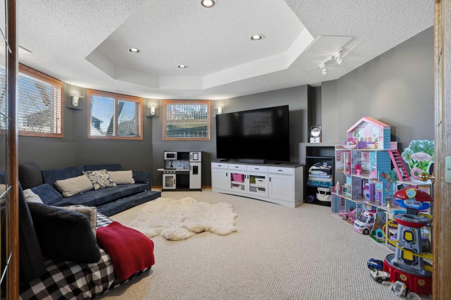 131 Edgebrook Circle NW