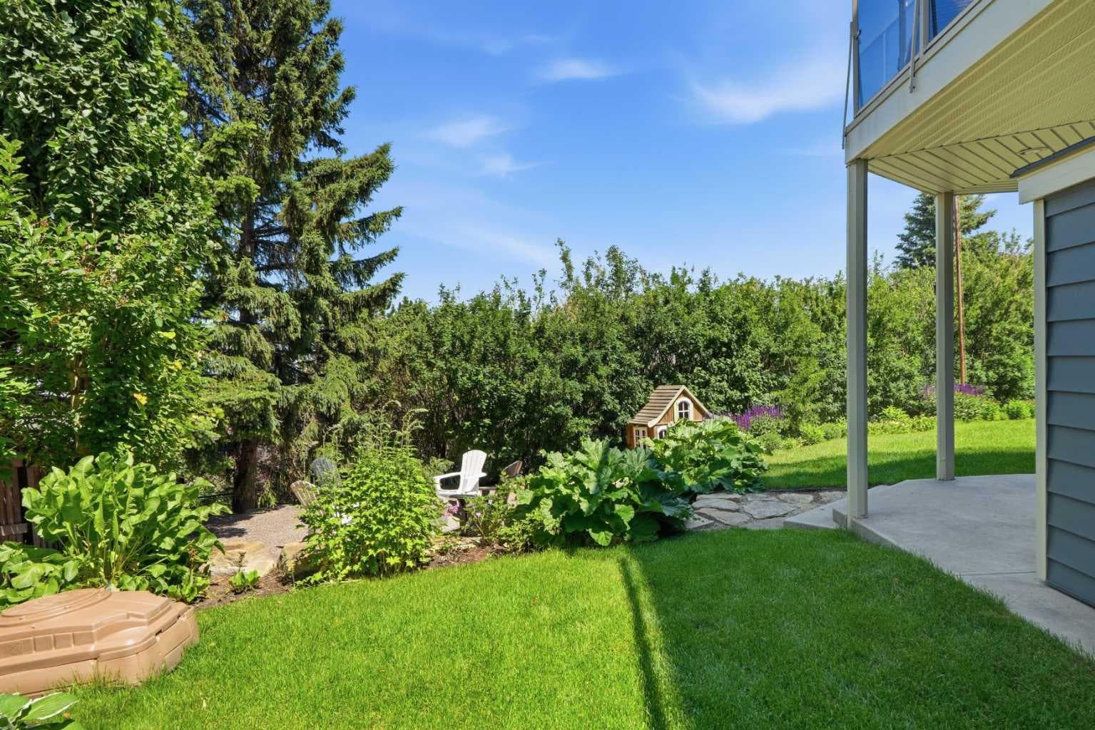 131 Edgebrook Circle NW
