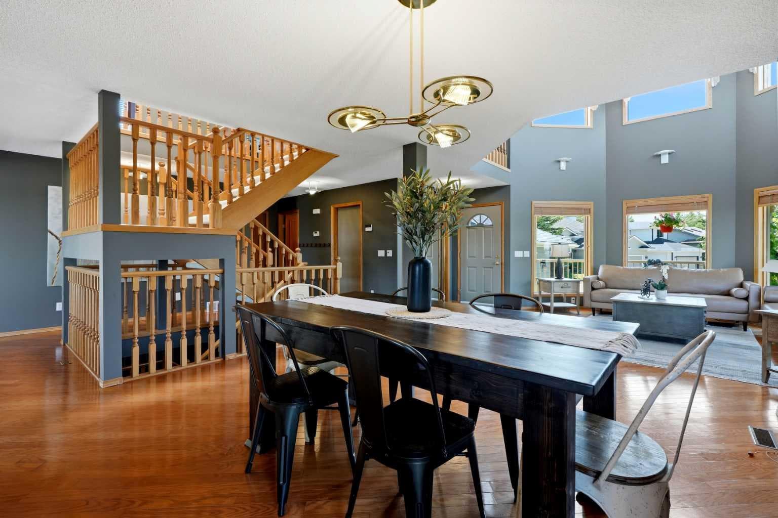 131 Edgebrook Circle NW