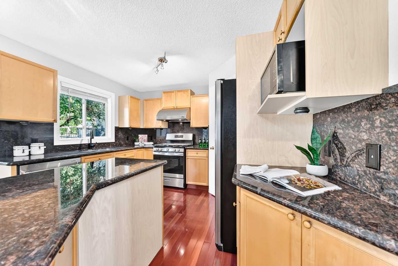 110 Sienna Park Terrace SW
