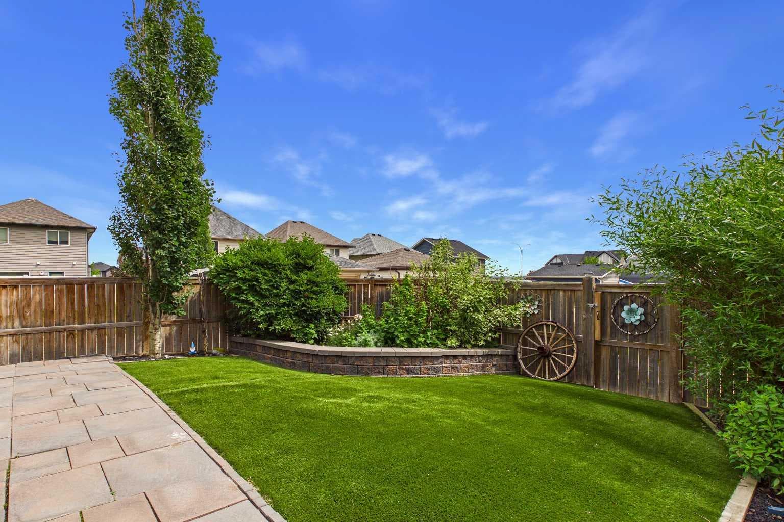 8 Sage Bank Road NW