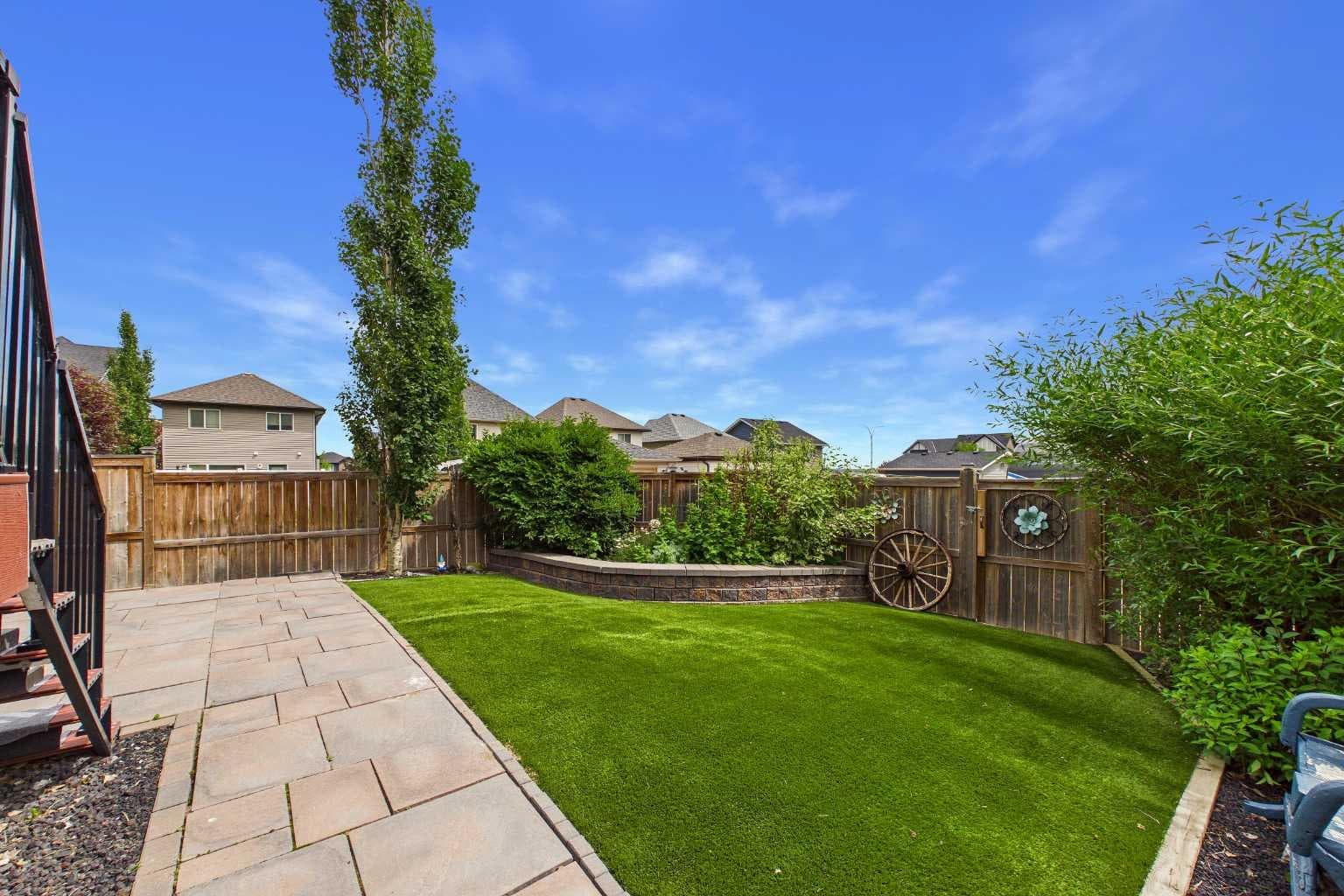 8 Sage Bank Road NW