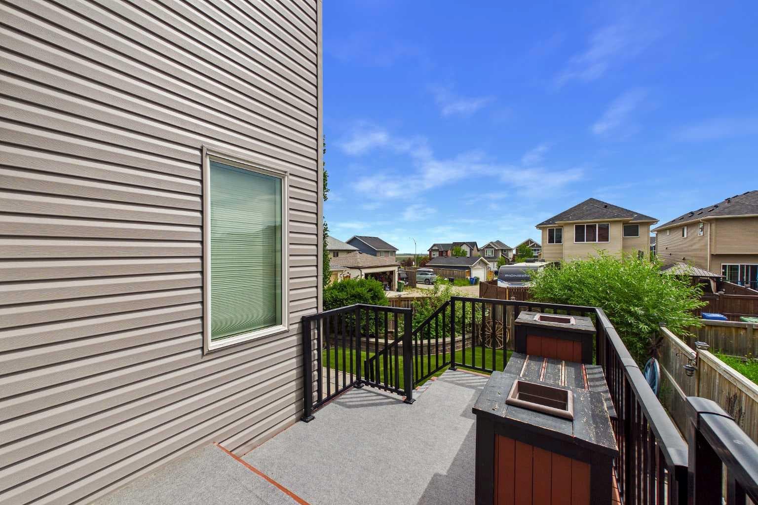 8 Sage Bank Road NW
