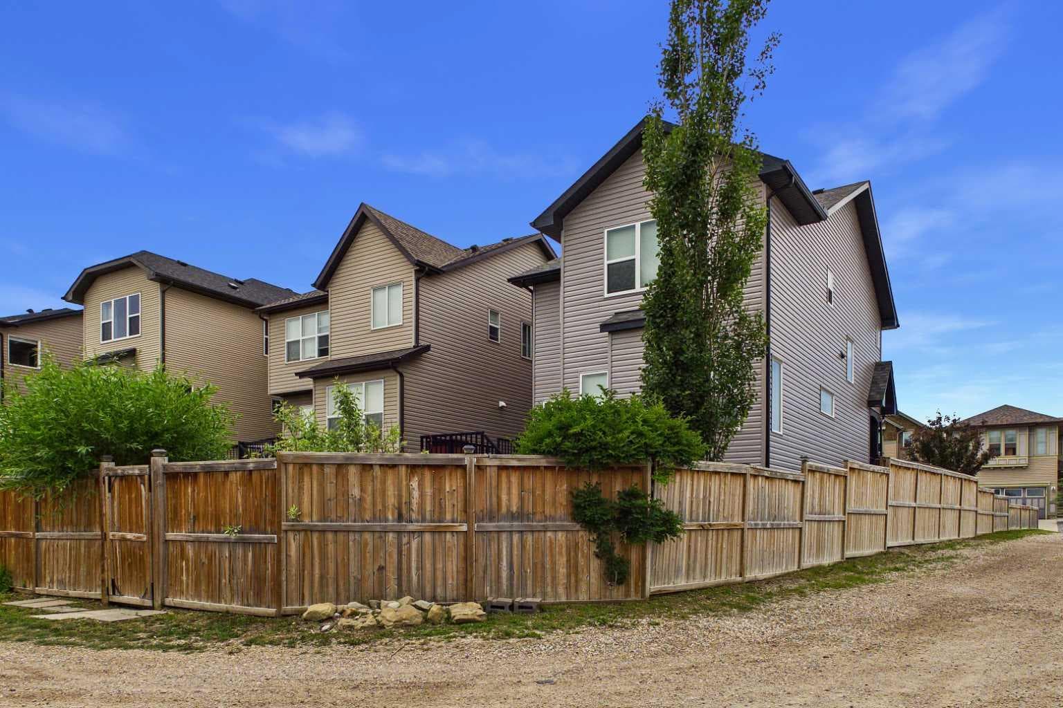 8 Sage Bank Road NW