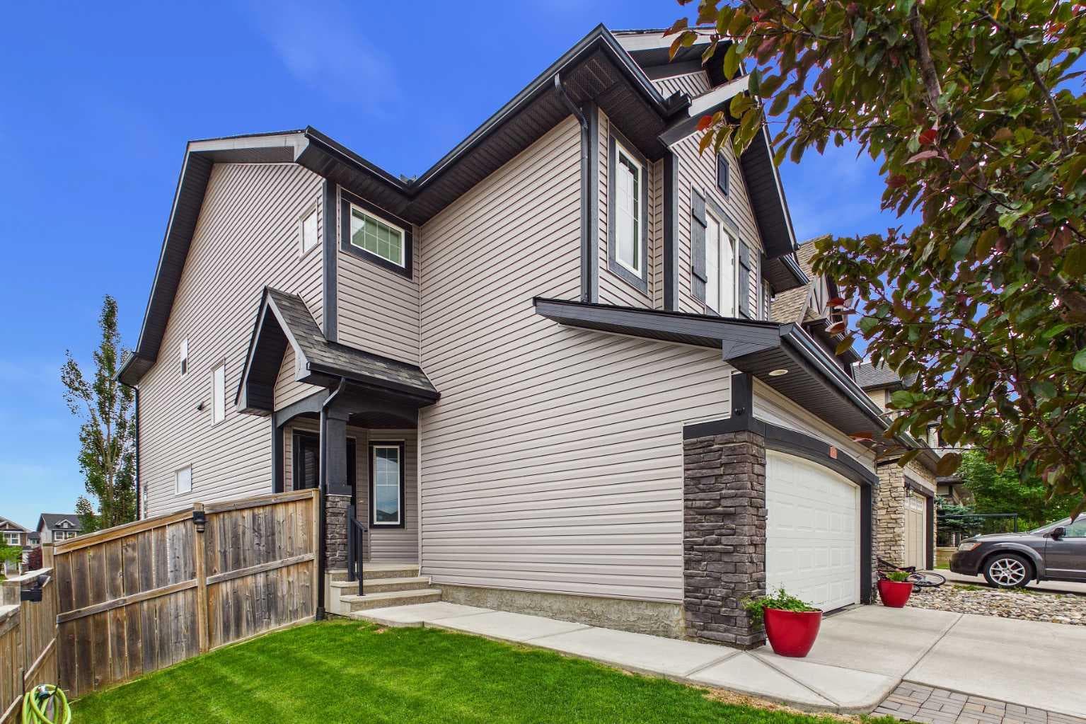 8 Sage Bank Road NW