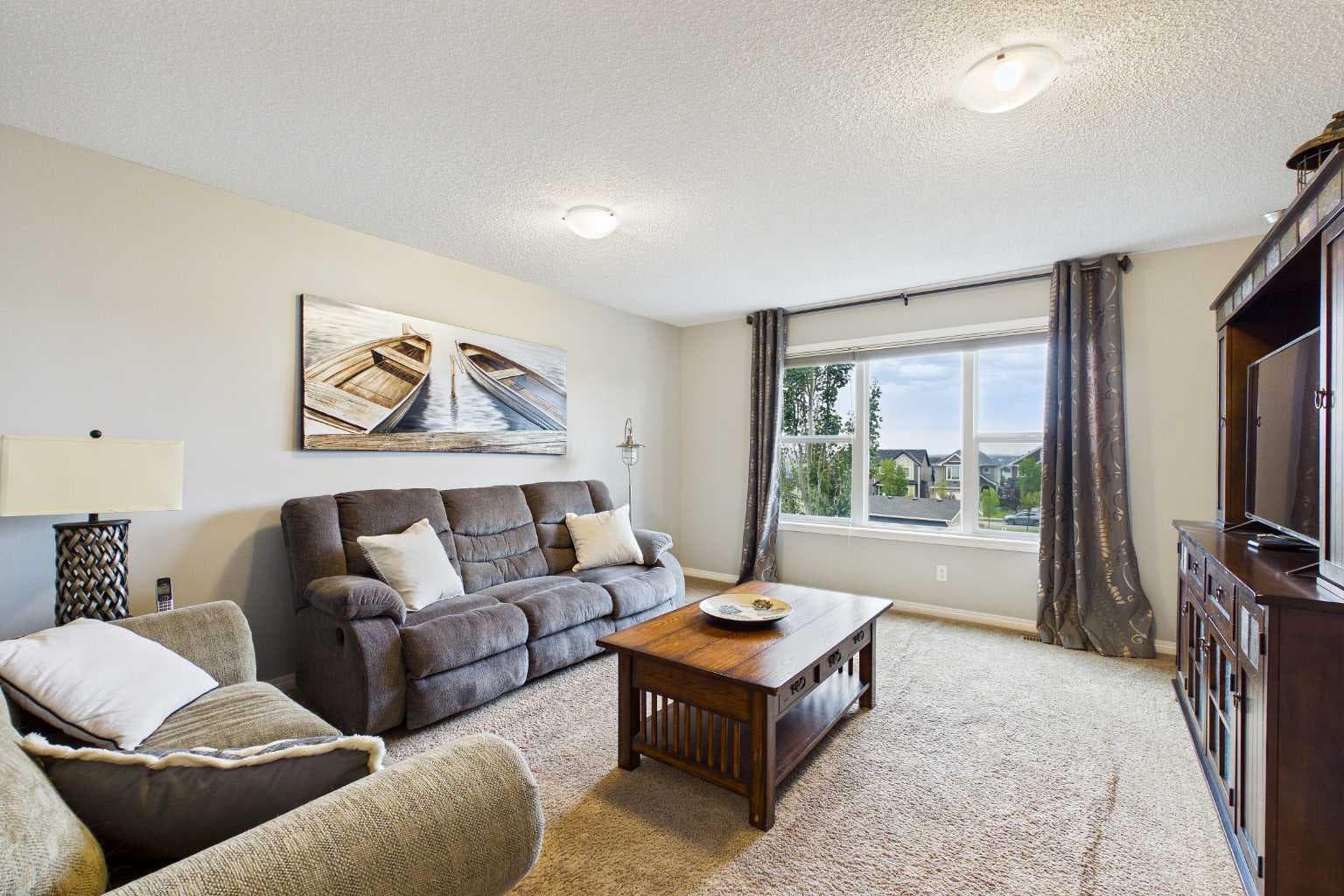 8 Sage Bank Road NW