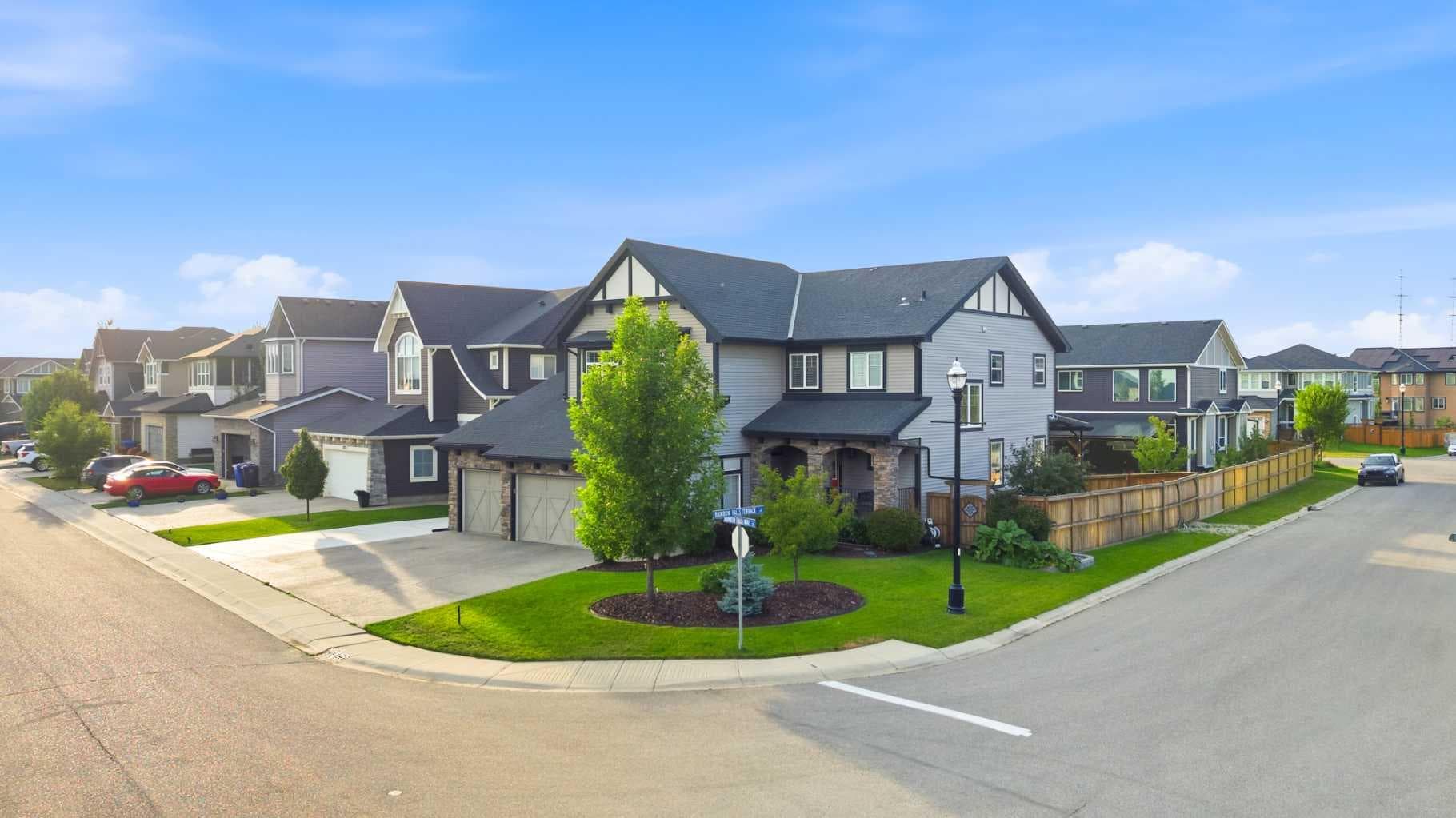 309 Rainbow Falls Way 