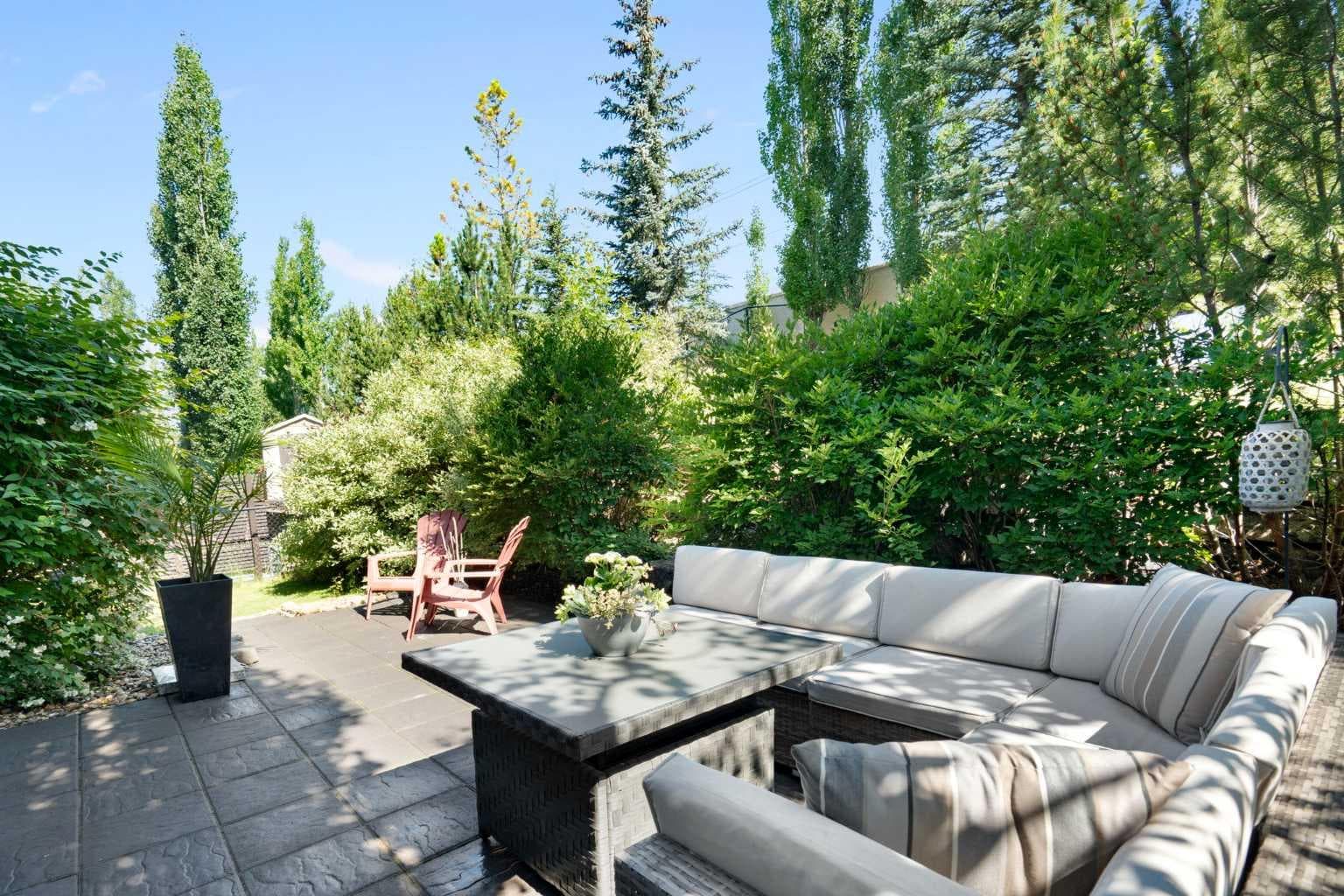 146 Discovery Ridge Way SW
