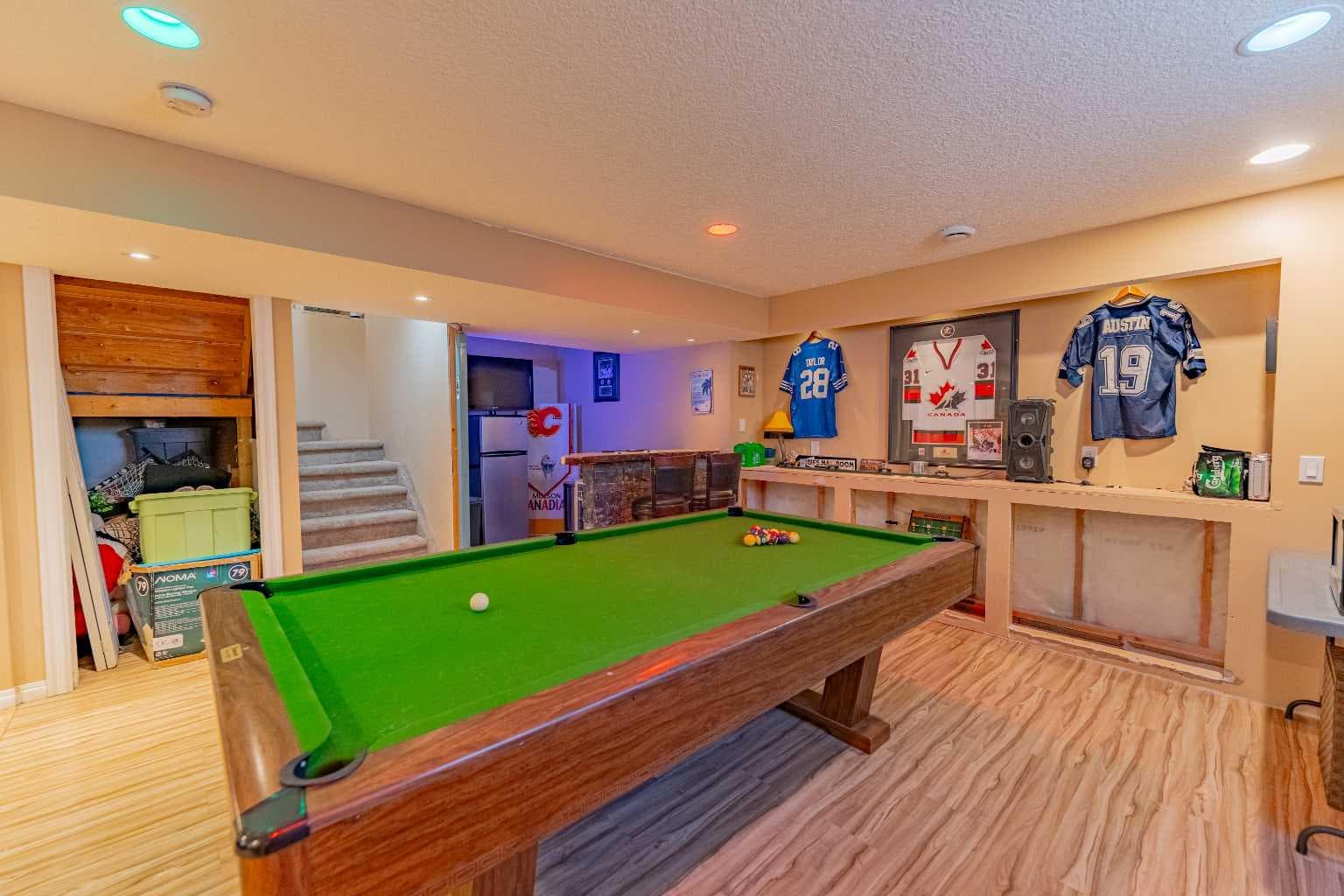 142 West Pointe Circle 