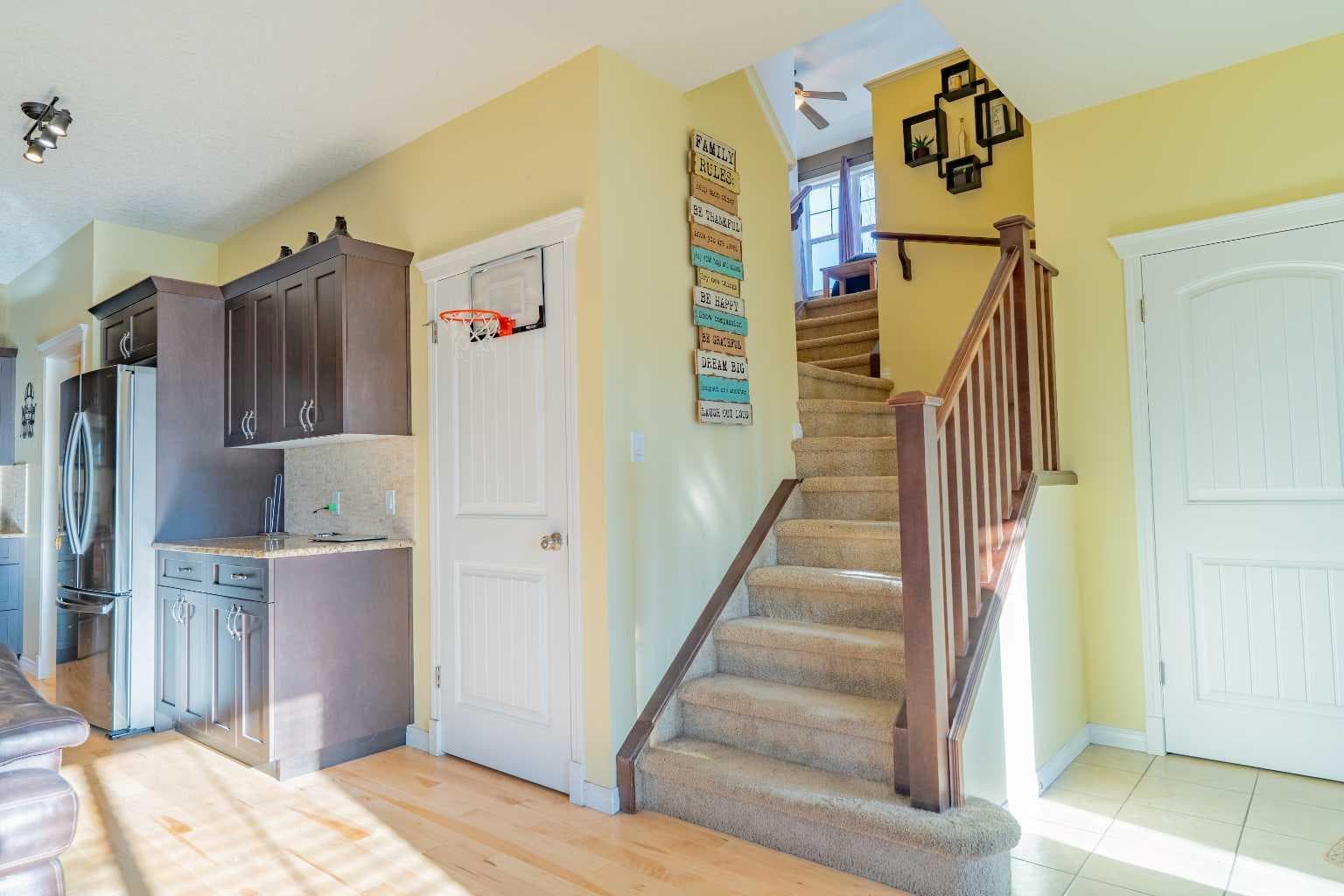 142 West Pointe Circle 