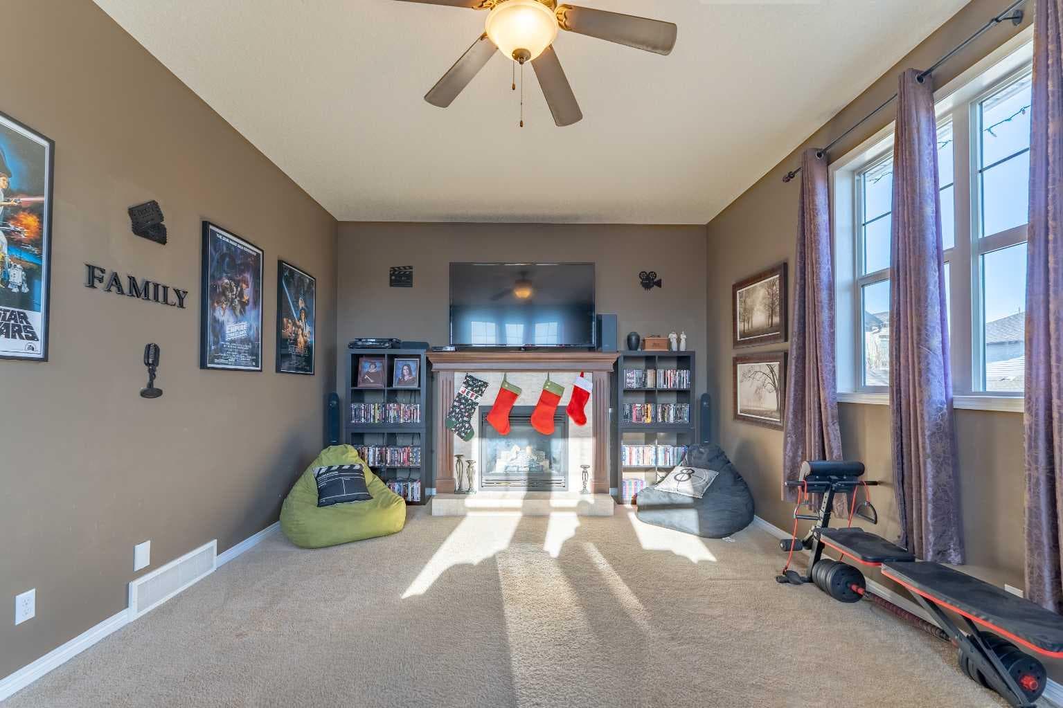 142 West Pointe Circle 