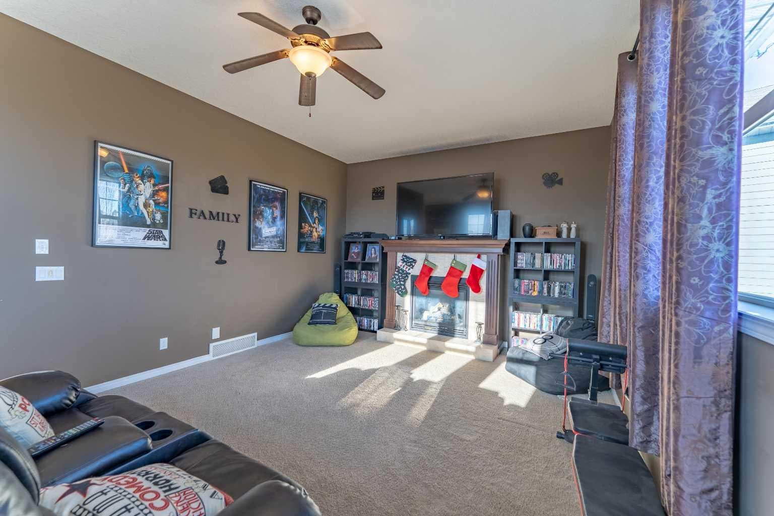 142 West Pointe Circle 