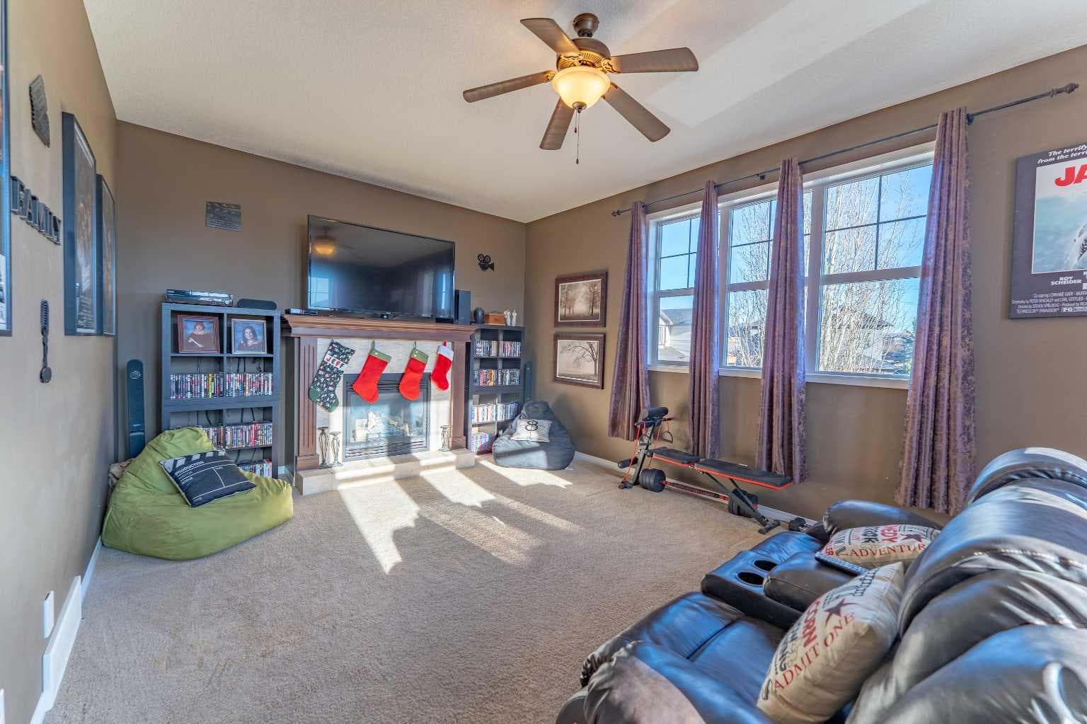 142 West Pointe Circle 