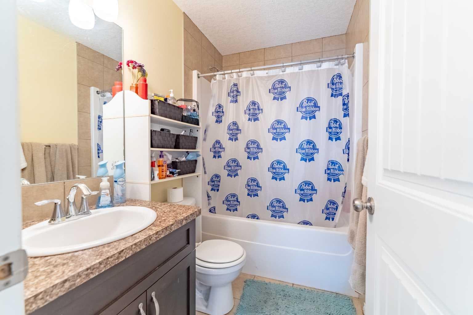 142 West Pointe Circle 