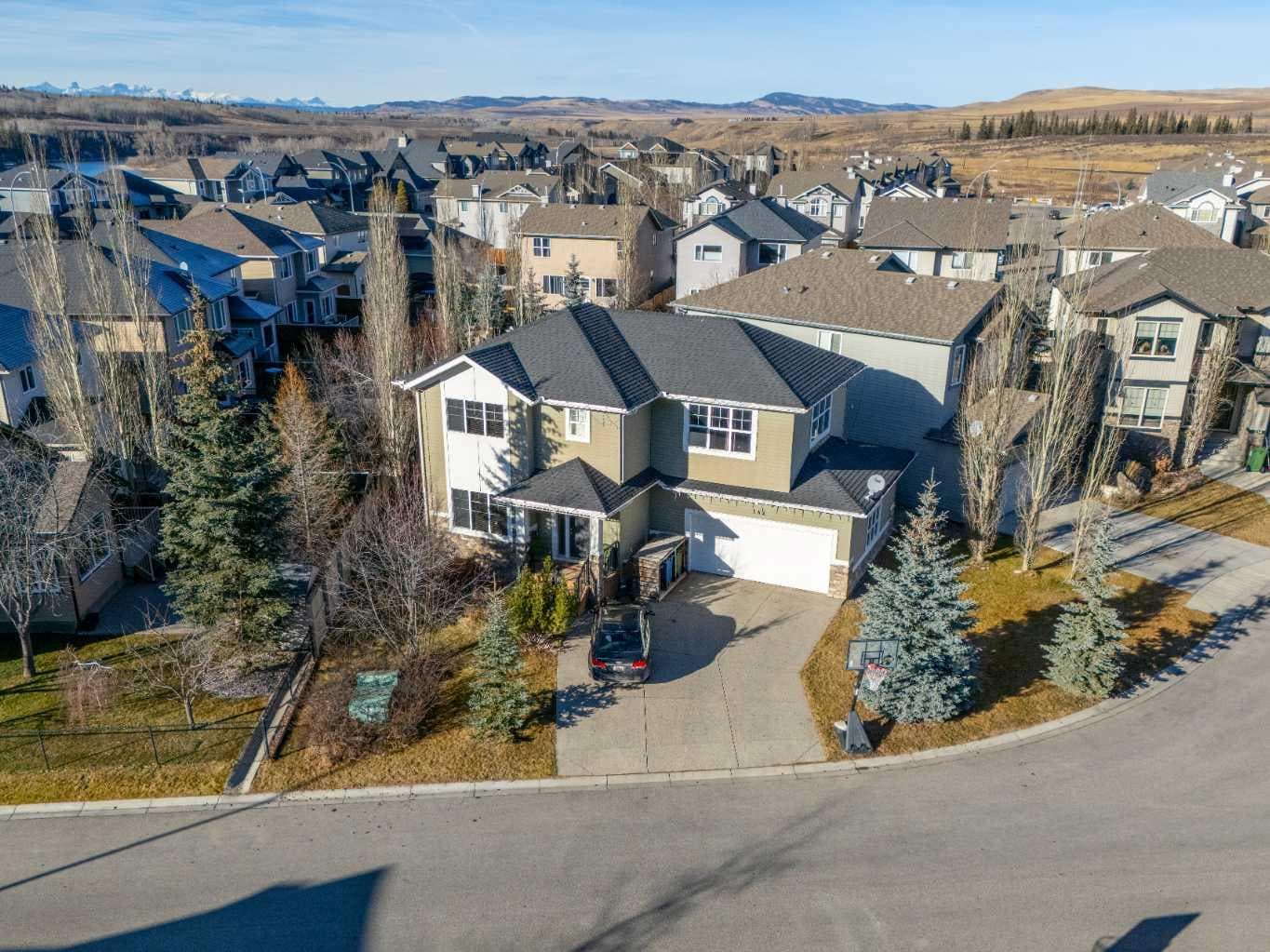 142 West Pointe Circle 