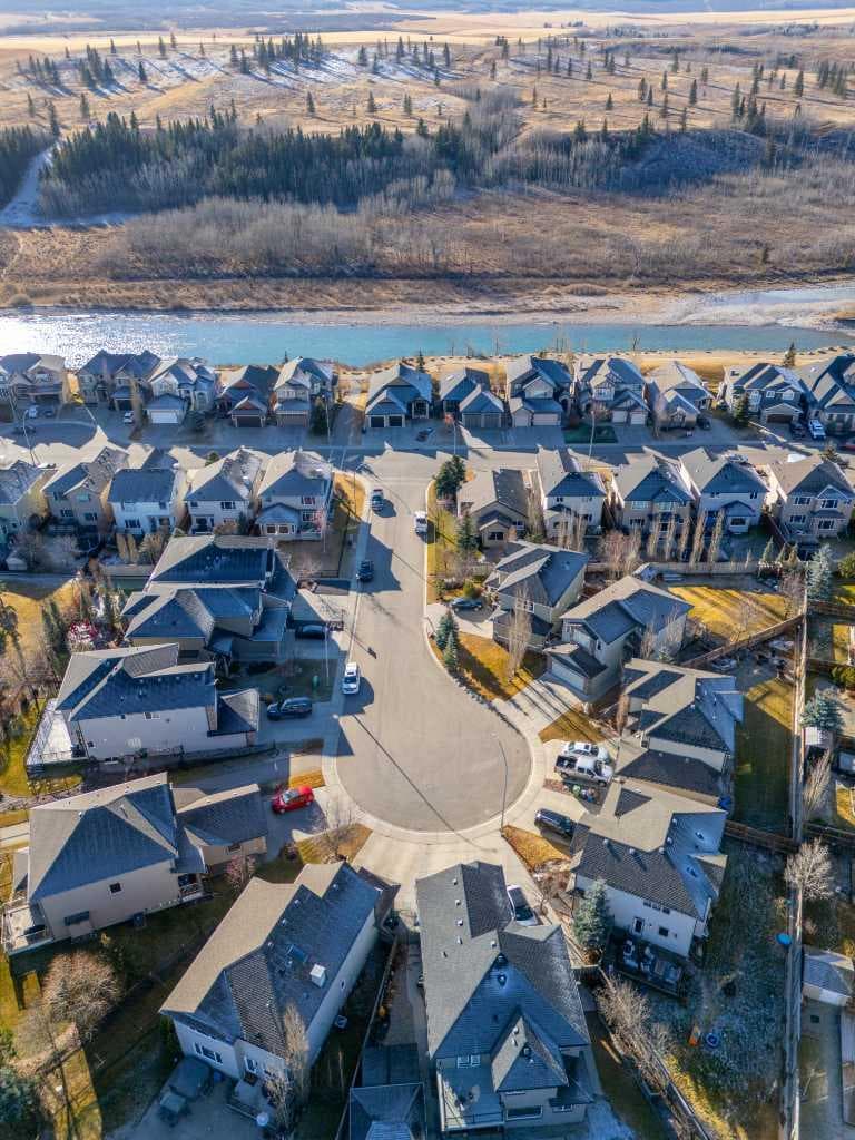 142 West Pointe Circle 