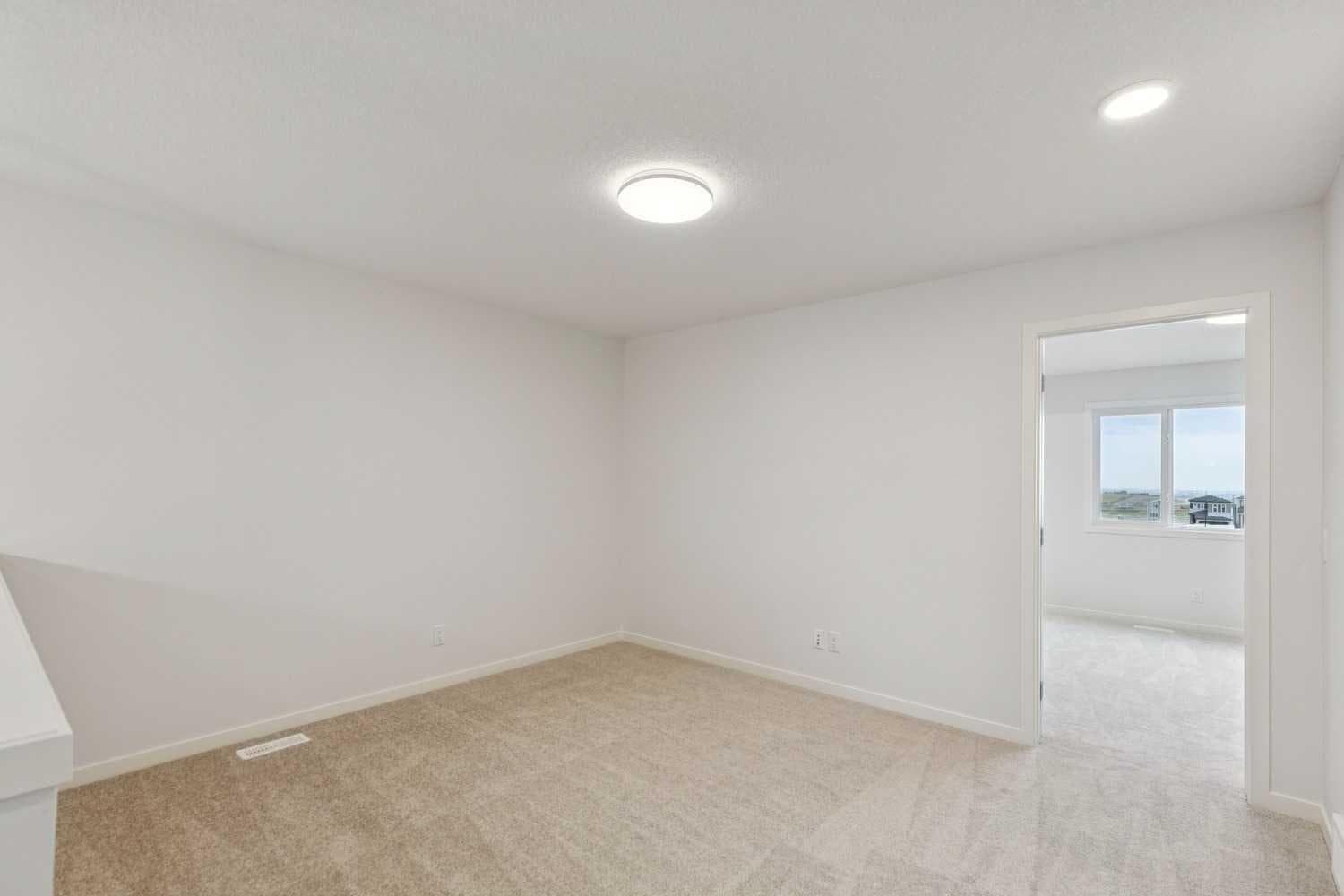 112 Lucas Green NW