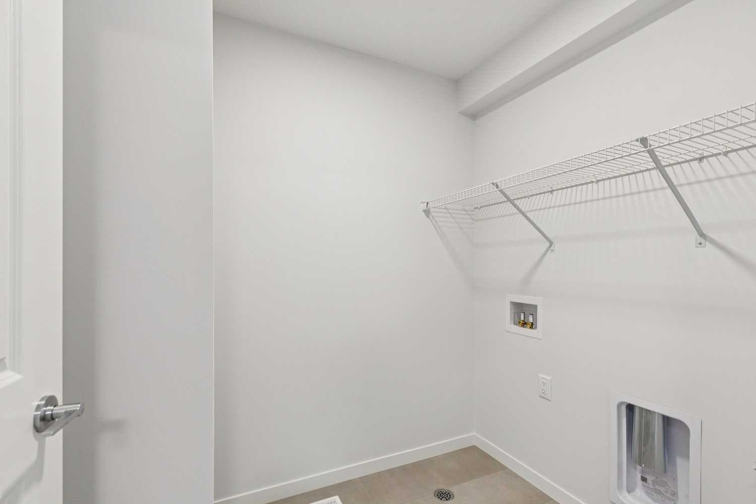 112 Lucas Green NW