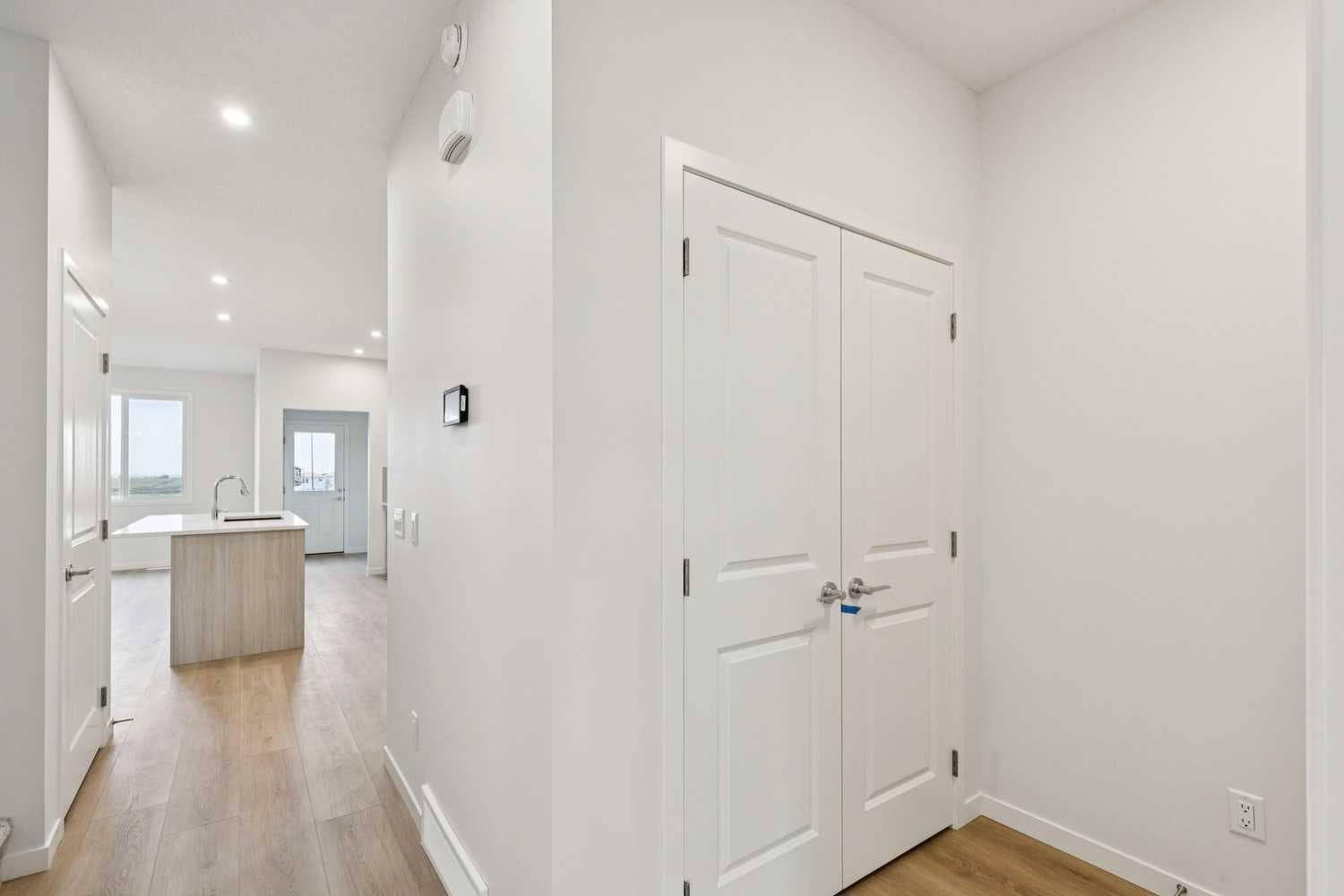 112 Lucas Green NW