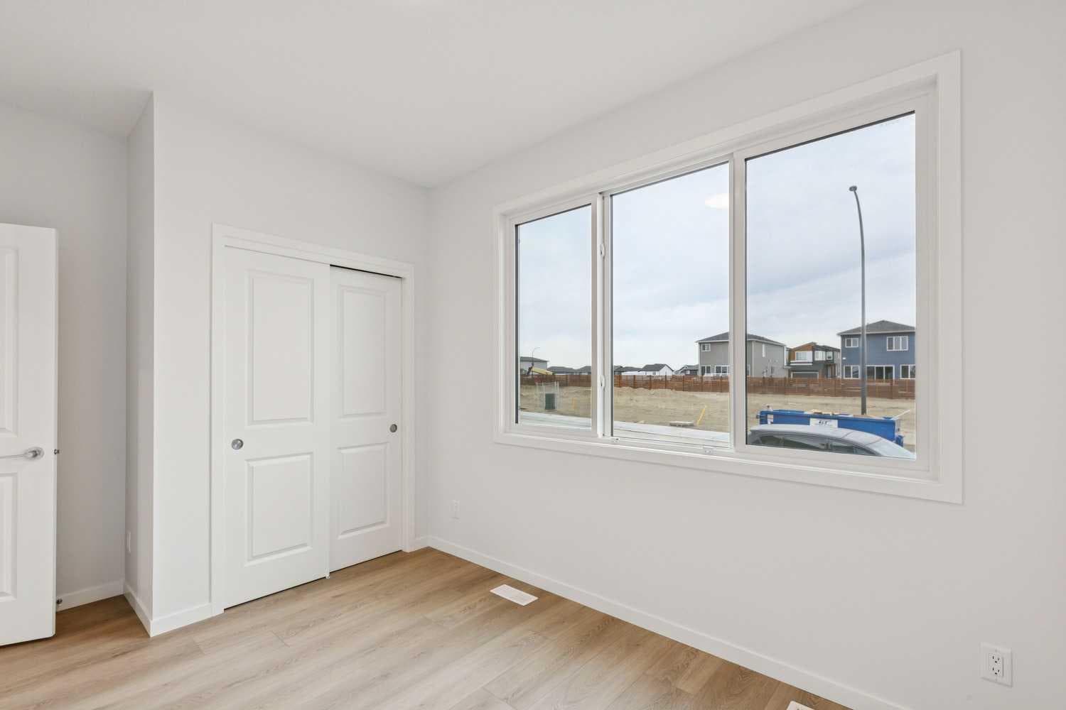 112 Lucas Green NW