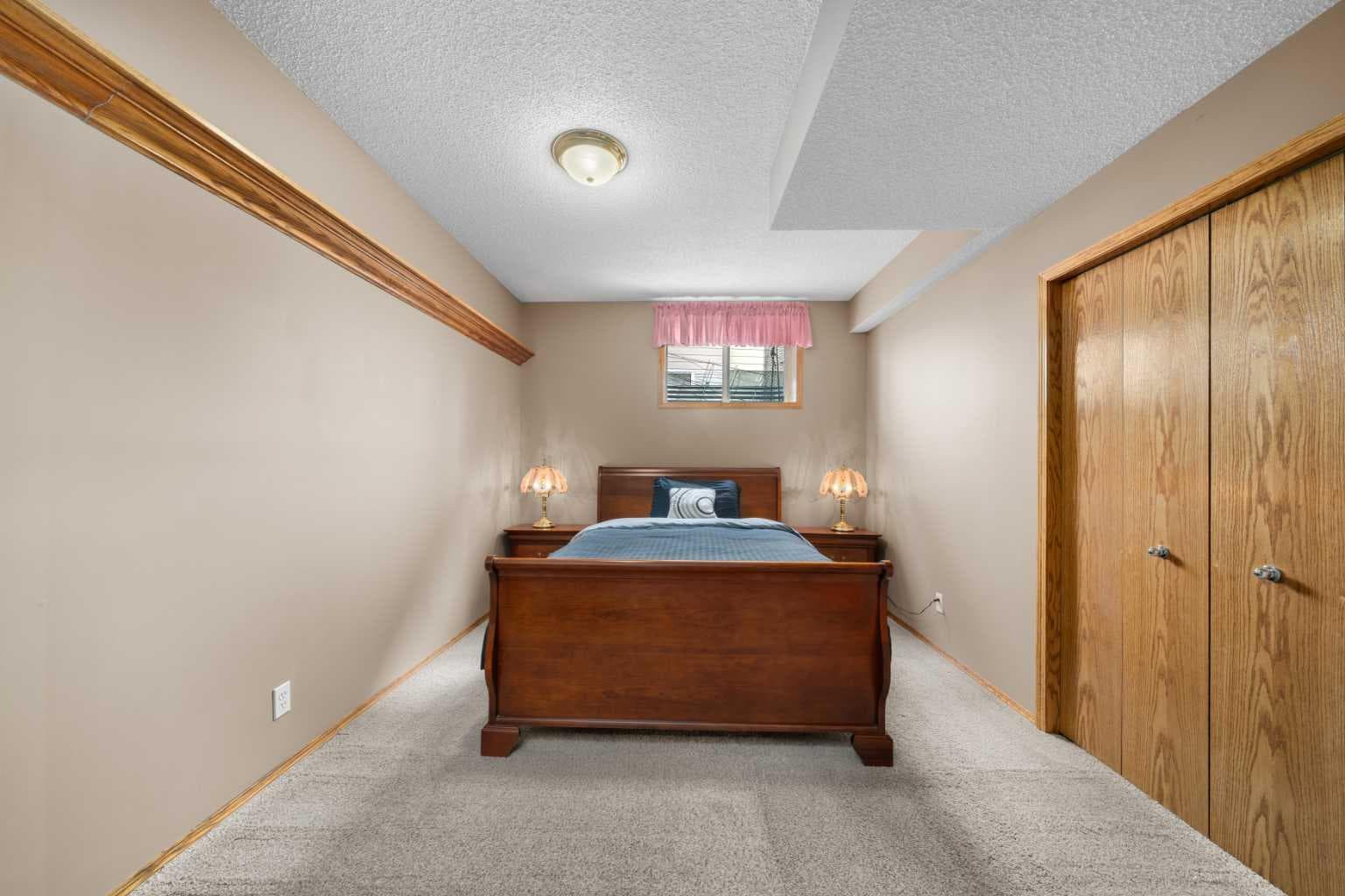138 Gleneagles View 