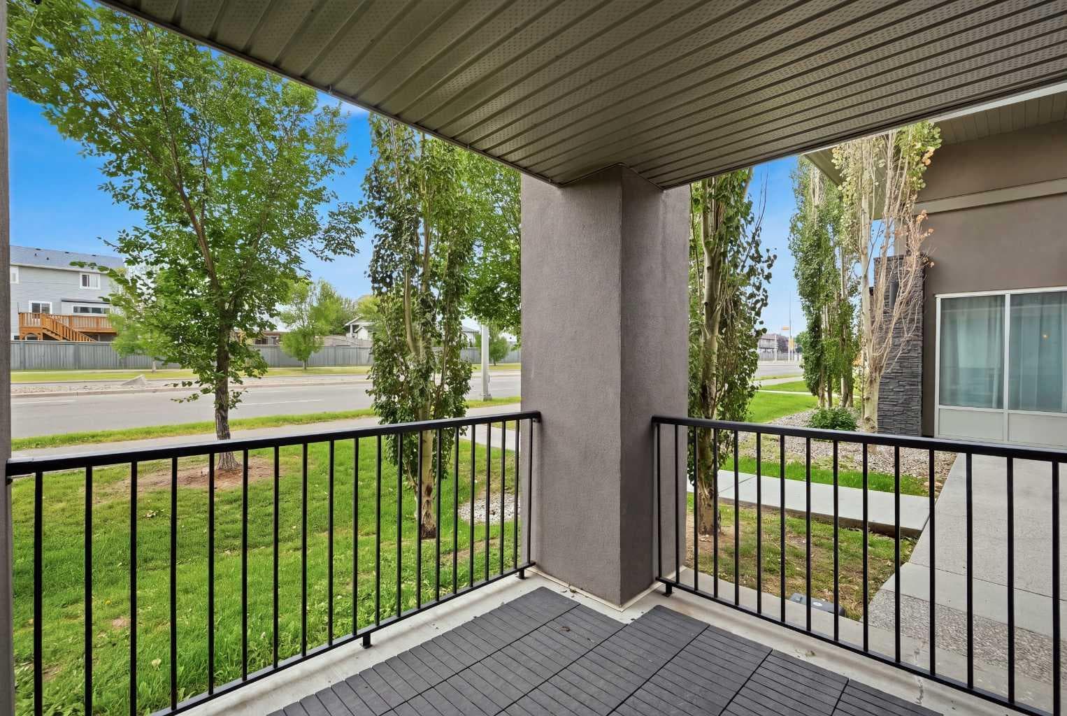 4101, 403 Mackenzie Way SW