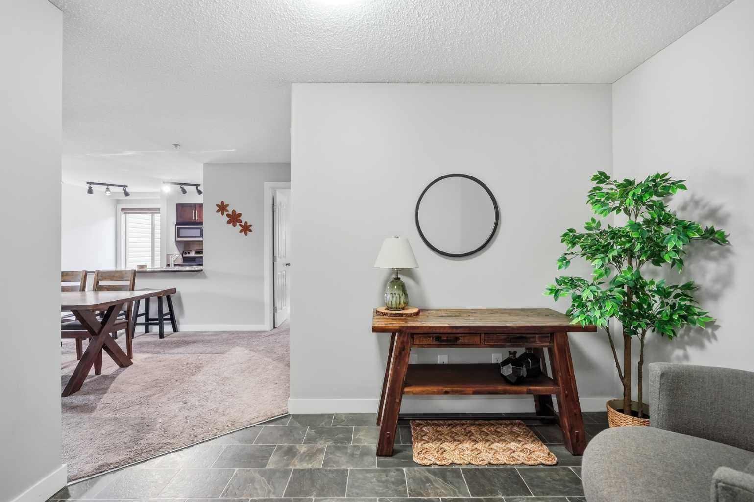 4101, 403 Mackenzie Way SW