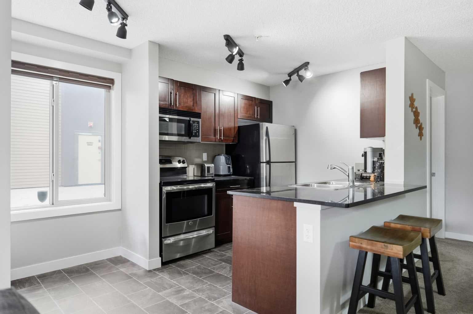 4101, 403 Mackenzie Way SW