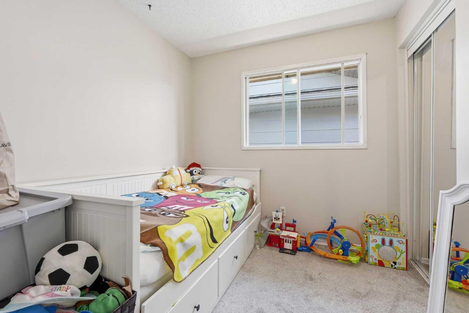 121 Sunbank Way SE
